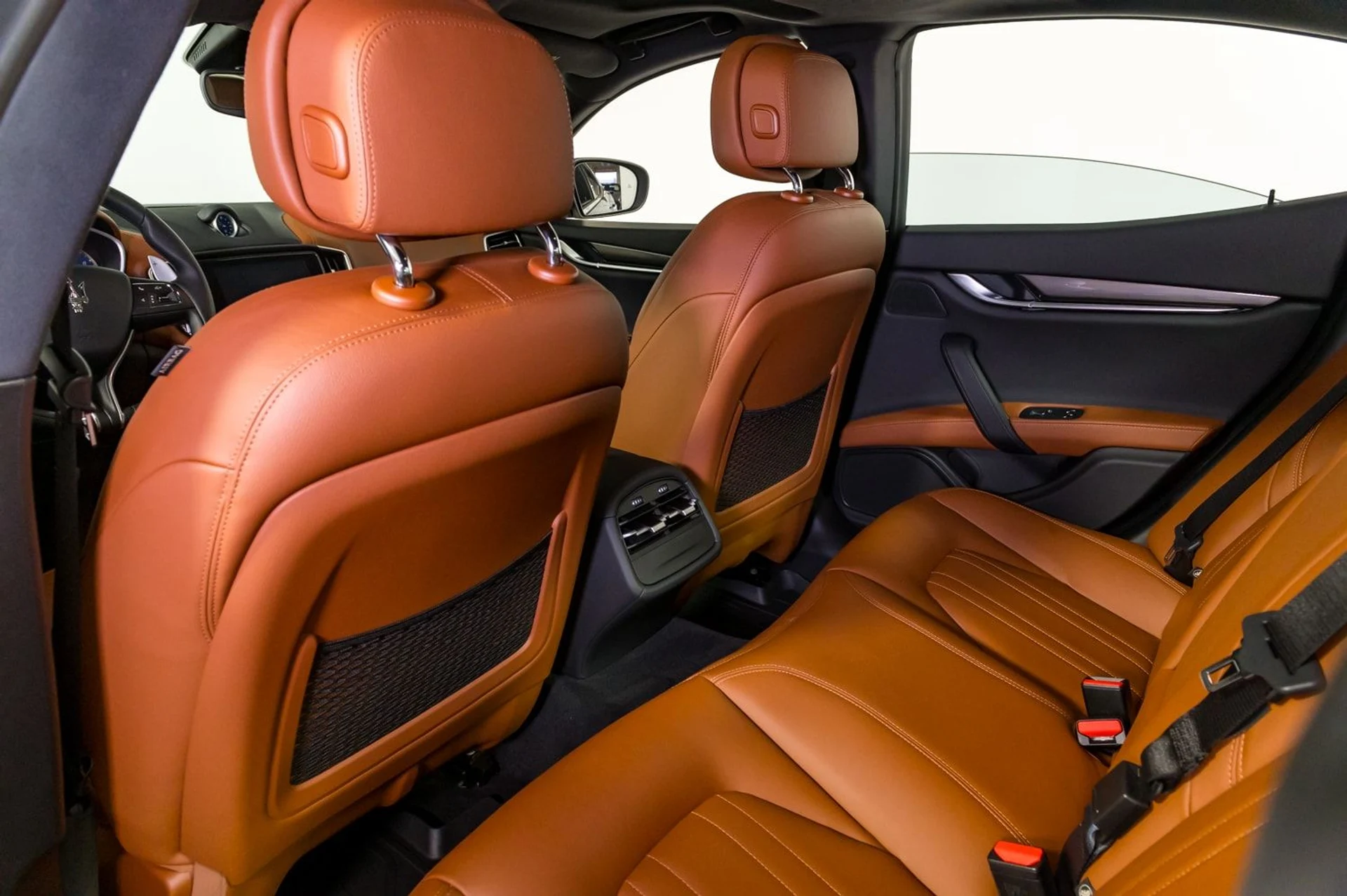 mph021_223544827_2fcaa9329062453fb81fe67bac459dc2_38682951a4