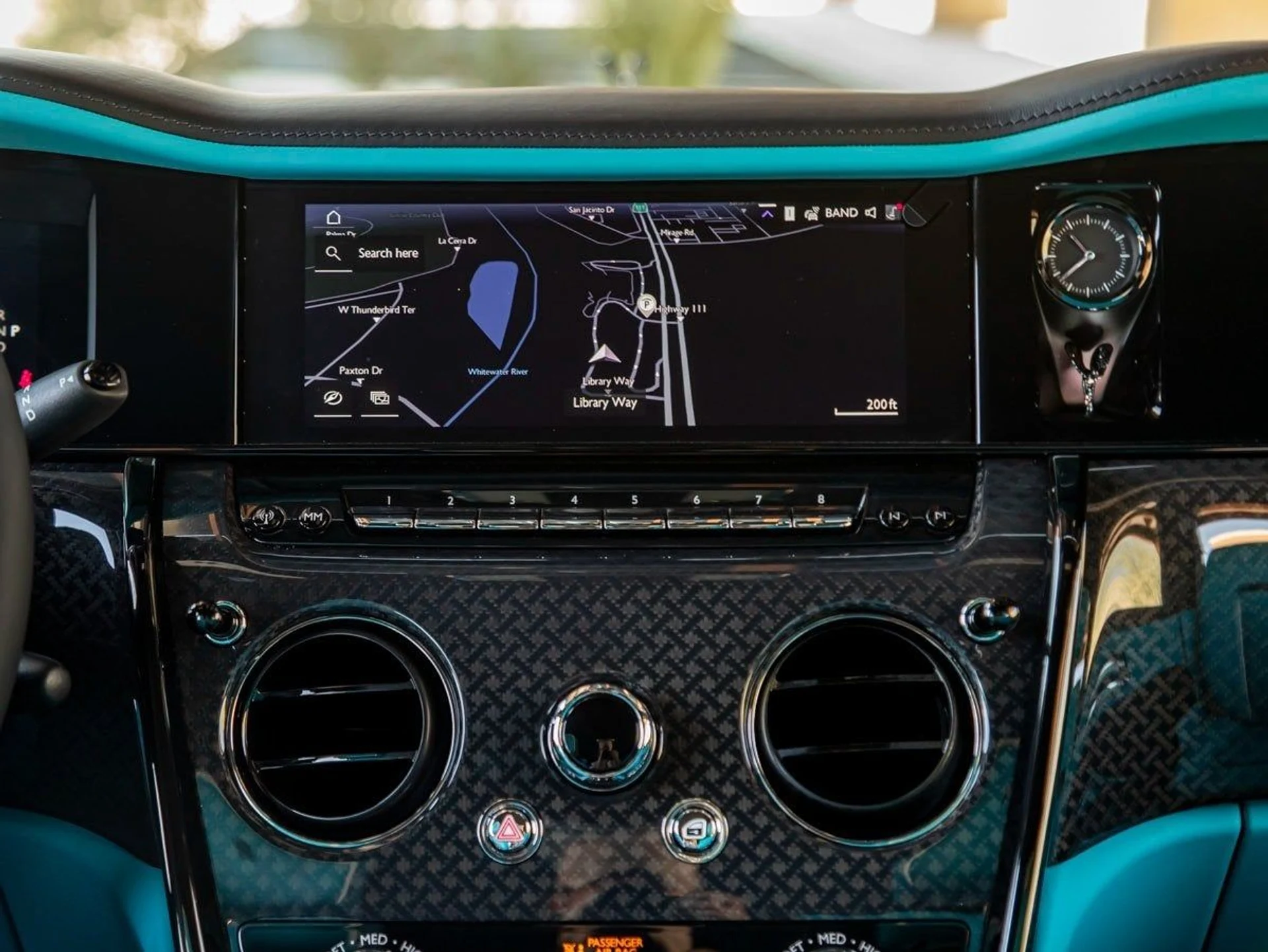 mph021_2236934740_22_ba90403f31