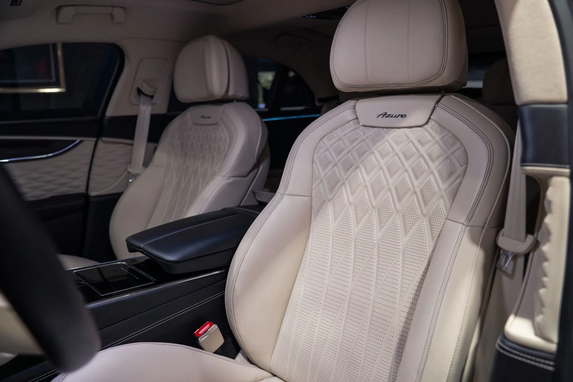 mph021_2245220315_Used_2023_Bentley_Flying_Spur_Azure_1787341097_2a998d5c10