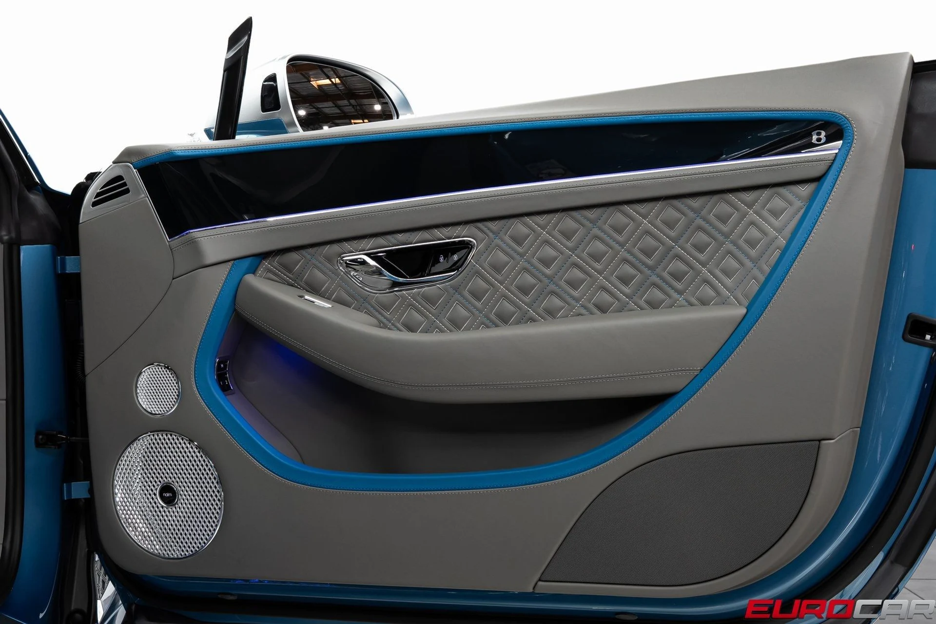 mph021_2253191838_image_22_cb8fc7eb3d