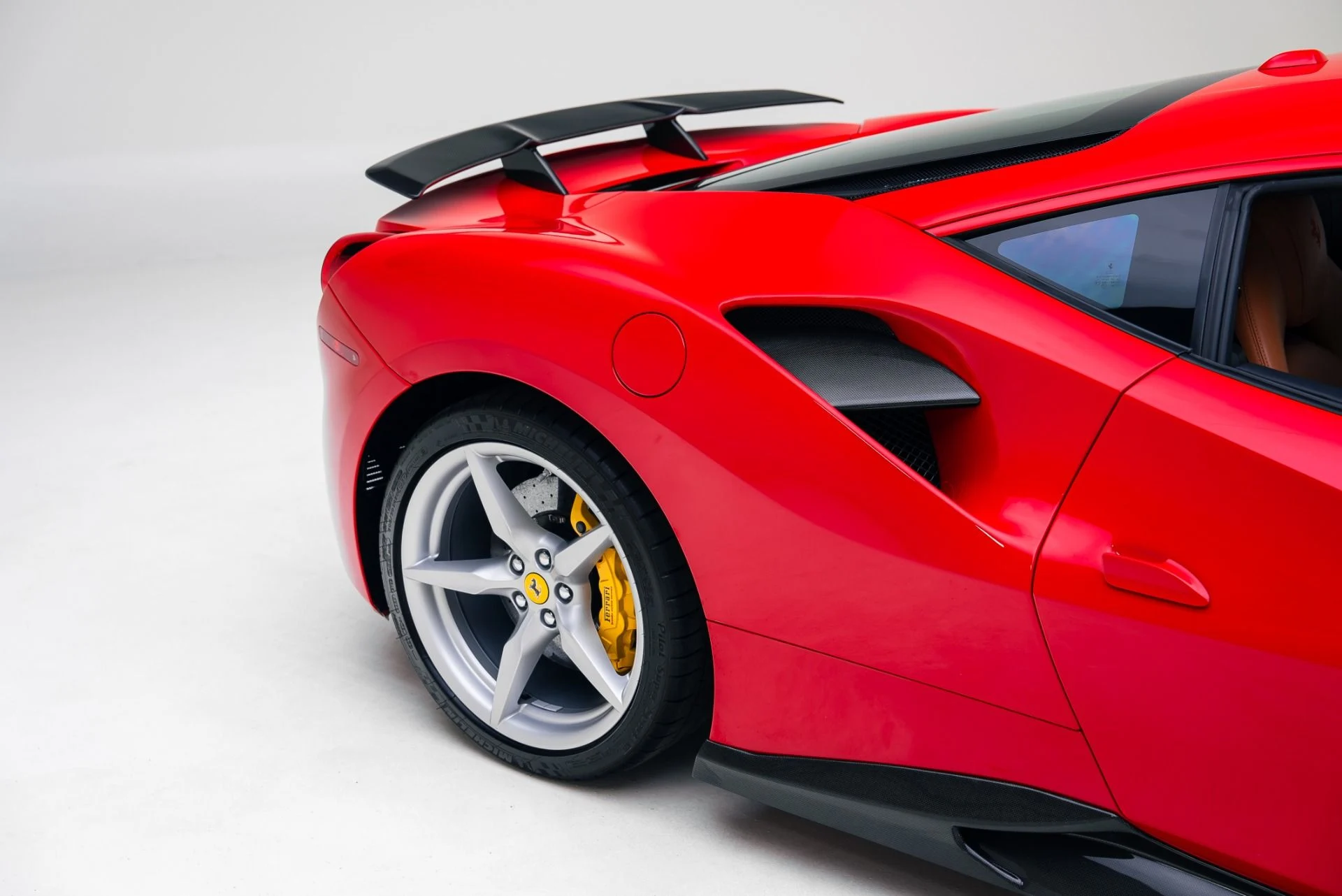 mph021_2255020809_Used_2018_Ferrari_488_GTB_1767046260_c336d7c9a7