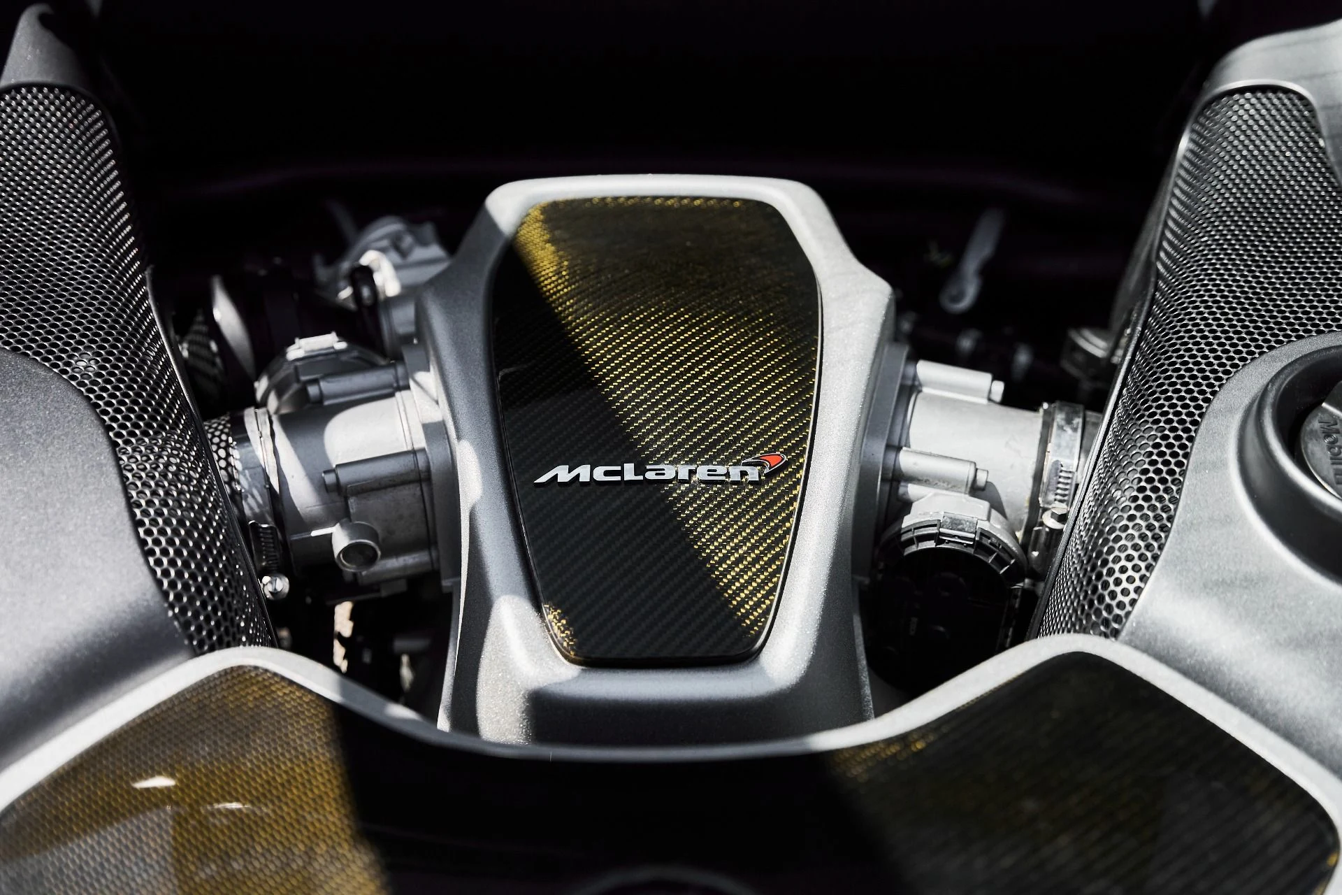 mph021_2258186979_Used_2012_Mc_Laren_MP_4_12_C_Base_1777009037_2a0e73e2c1