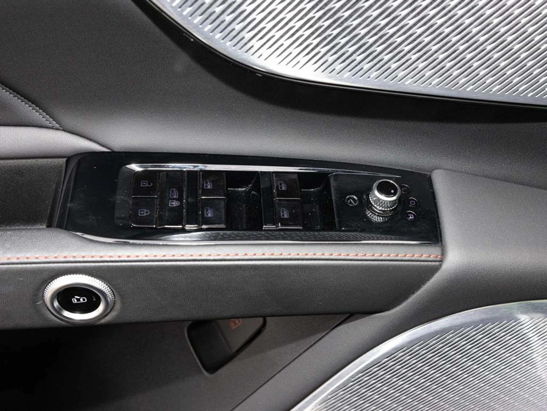 mph021_2258623011_472374604_6925efb442064a968b9b8521_b6acc66974