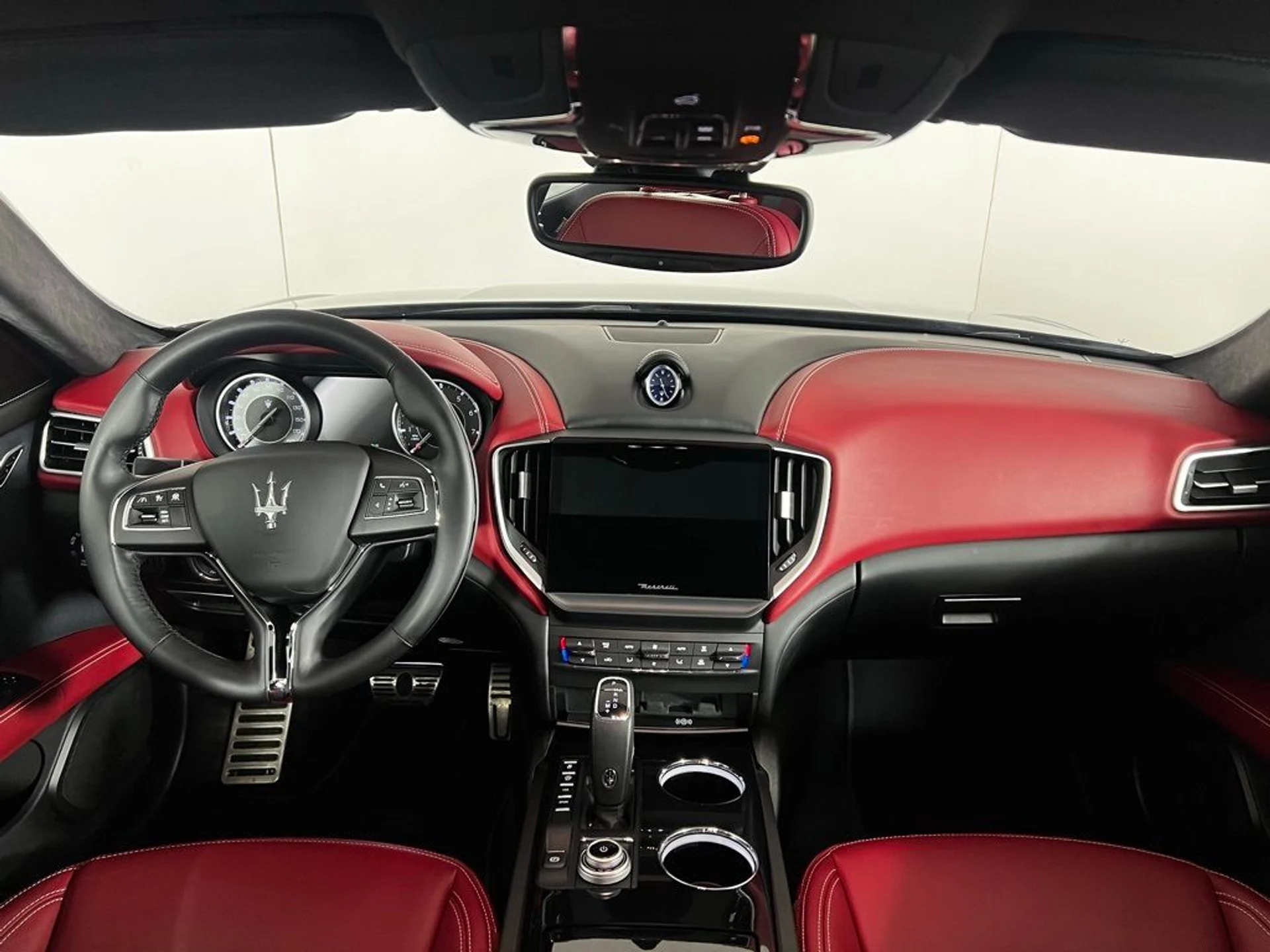 mph021_226394556_f2e16c19de5cb450b4c81e414ef142c2_7ff51cd542