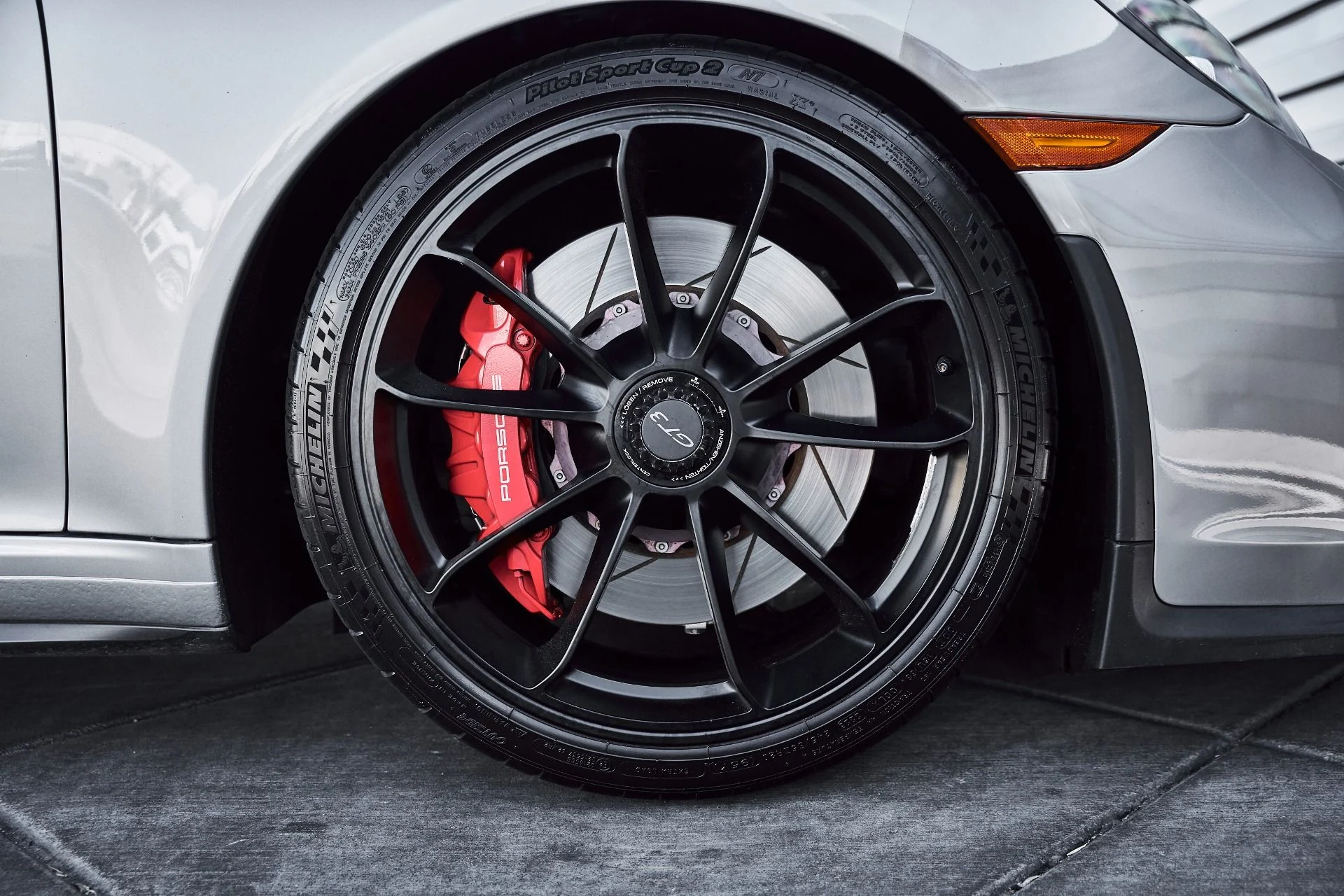 mph021_2264405925_Used_2018_Porsche_911_GT_3_1778891417_09c526cdc6
