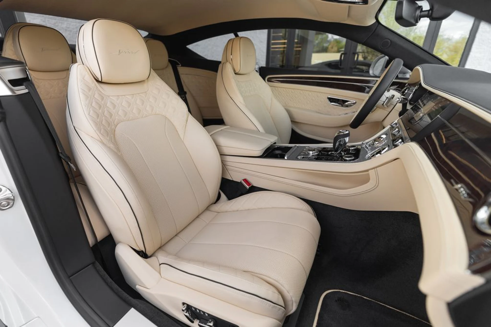 mph021_2267765357_d4f3ec1e46e3c44b67e5849dad15e046x_3851f24862