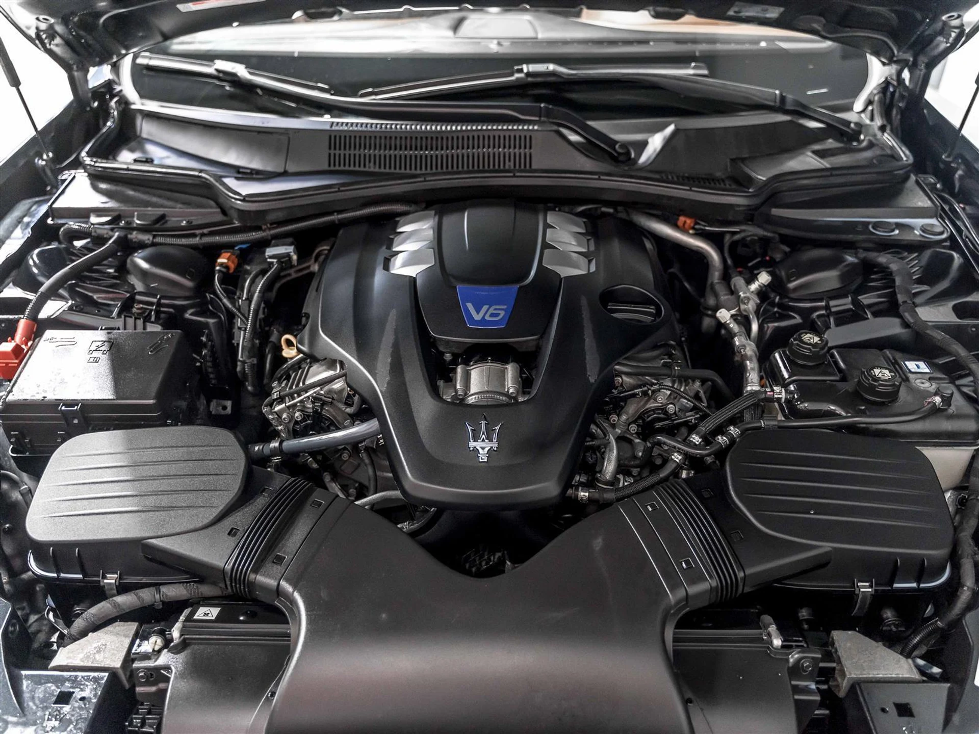 mph021_2268937322_e31f40ae_e2ec_40e5_a837_186aa3474e89_2b582f28a2