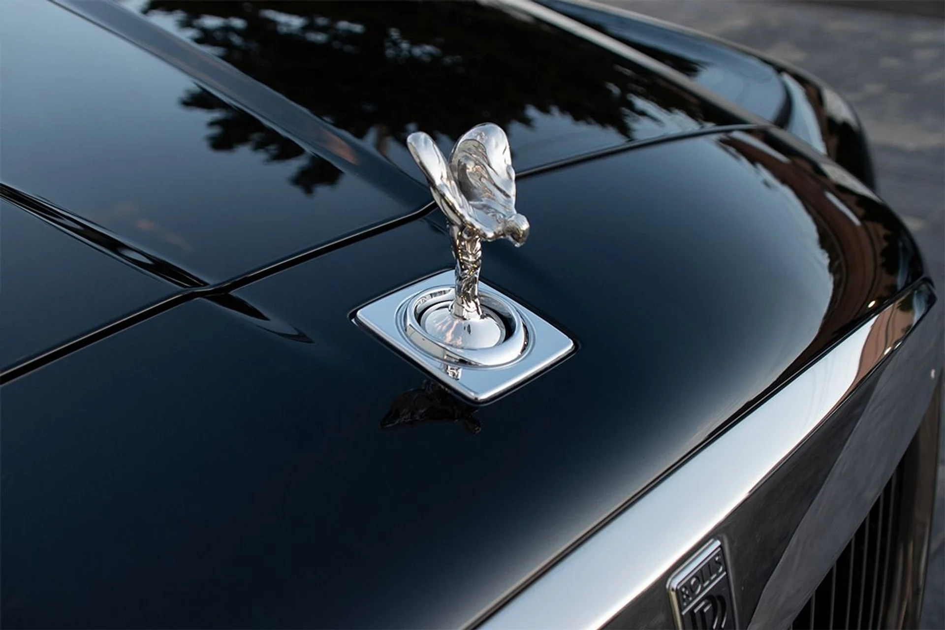 mph021_2271284487_Used_2019_Rolls_Royce_Cullinan_1739029975_39028831c6