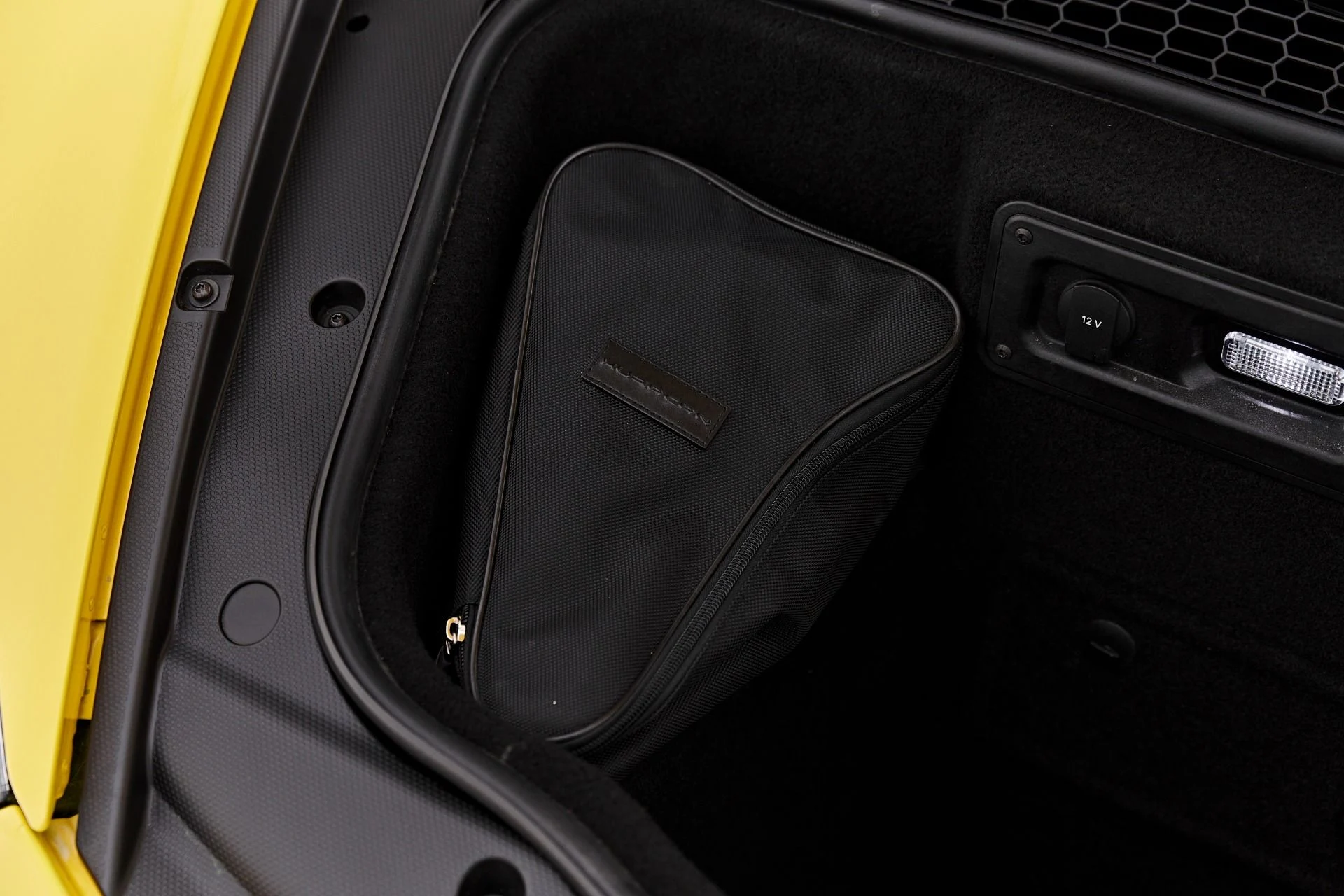 mph021_2272681306_Used_2022_Lamborghini_Huracan_EVO_Base_1787357821_1689a1b47f
