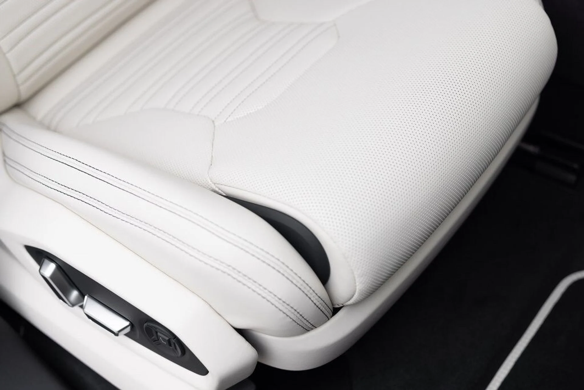 mph021_2282412031_e4fc01a870f27b616a67acf3638cb179x_7578d0efde