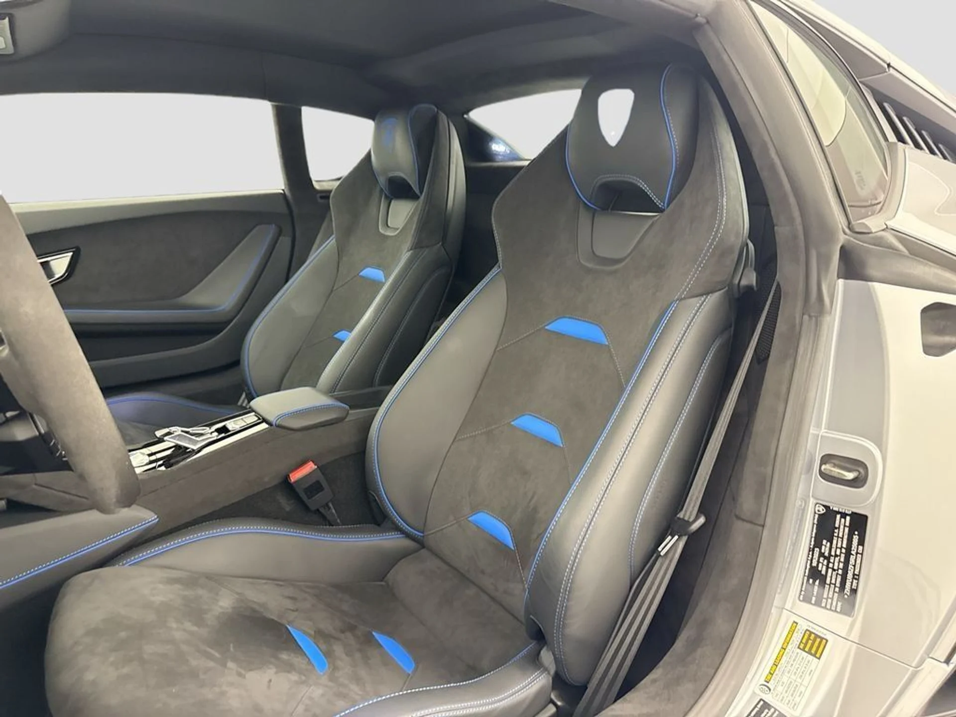 mph021_228464298_5fbb23a95b7f4eafe6c2802a7714bf89_52d70cd3fd