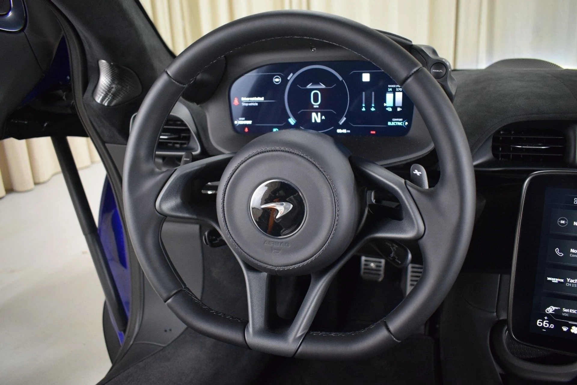 mph021_2287517487_ab3a87706a682449757870d6b31d19c3x_944ebfc6de