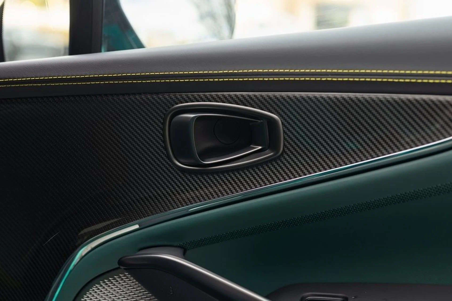 mph021_2292245810_42a29a3855bed5b23b2d5c01541fb174x_e97ed52261