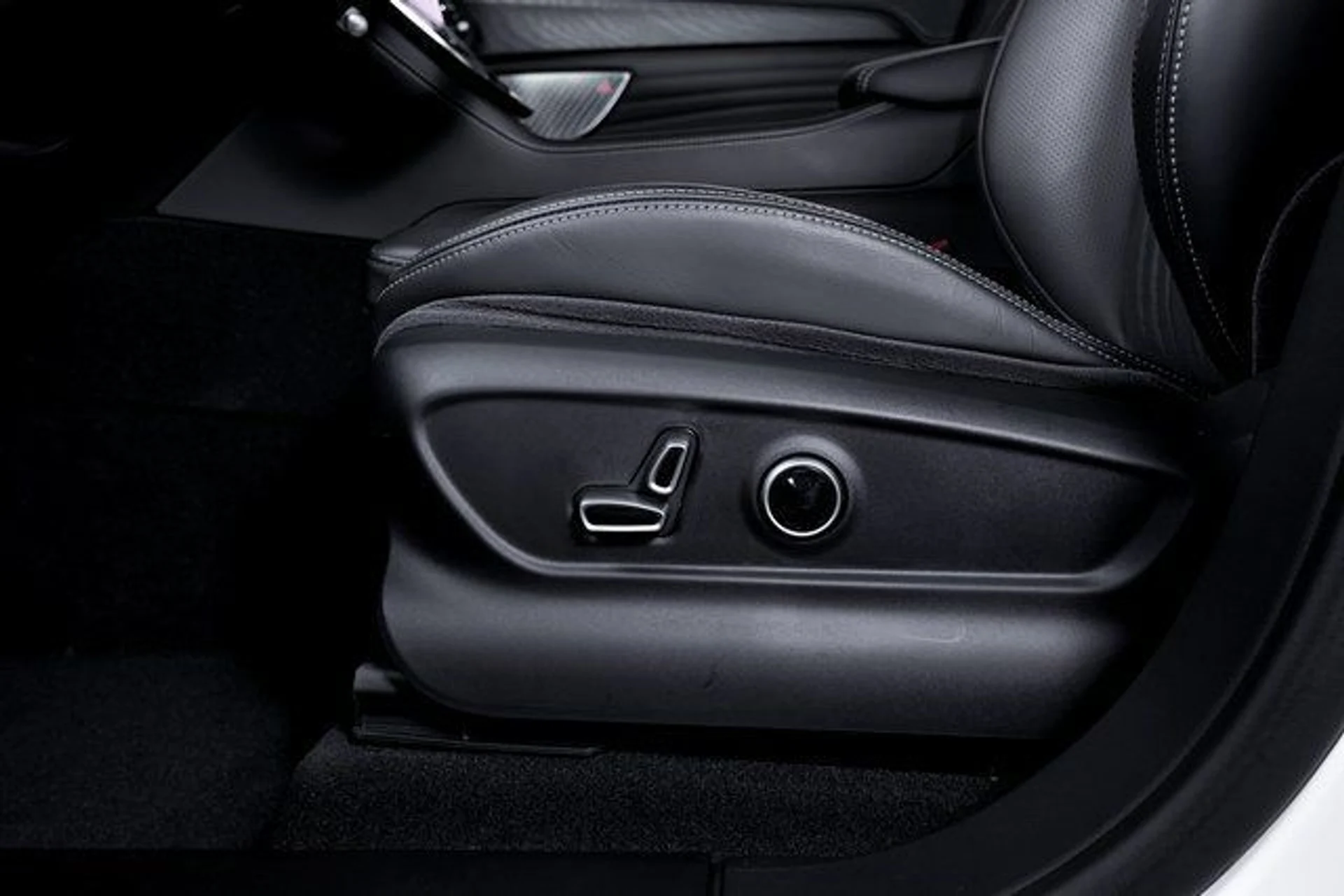 mph021_2298682391_e18bfc5f88aa1fa0103442f83408fb0bx_1cb26064de