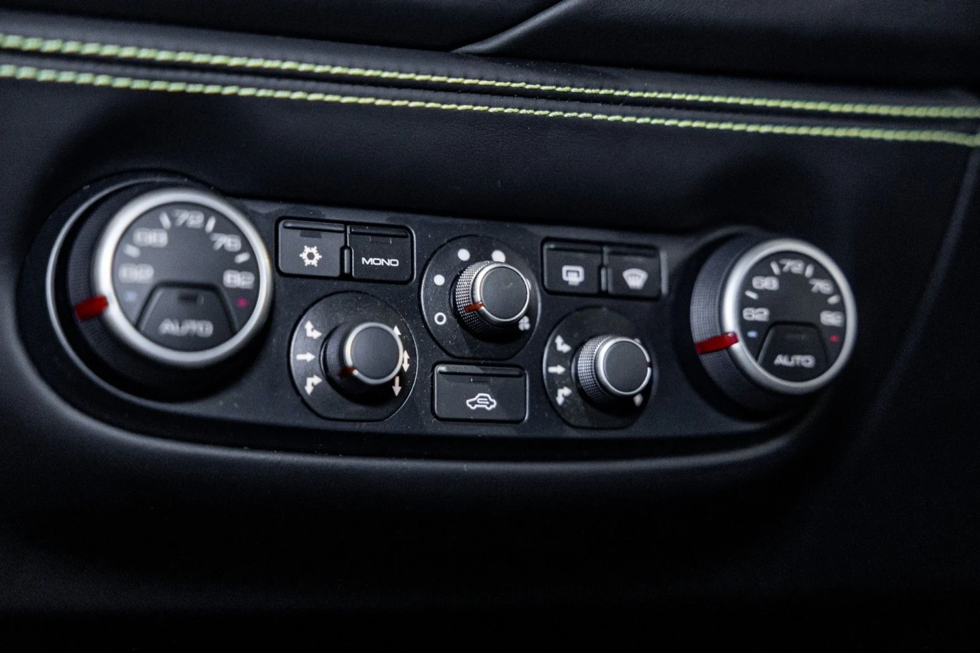 mph021_2306353353_3w_902a37a7b4