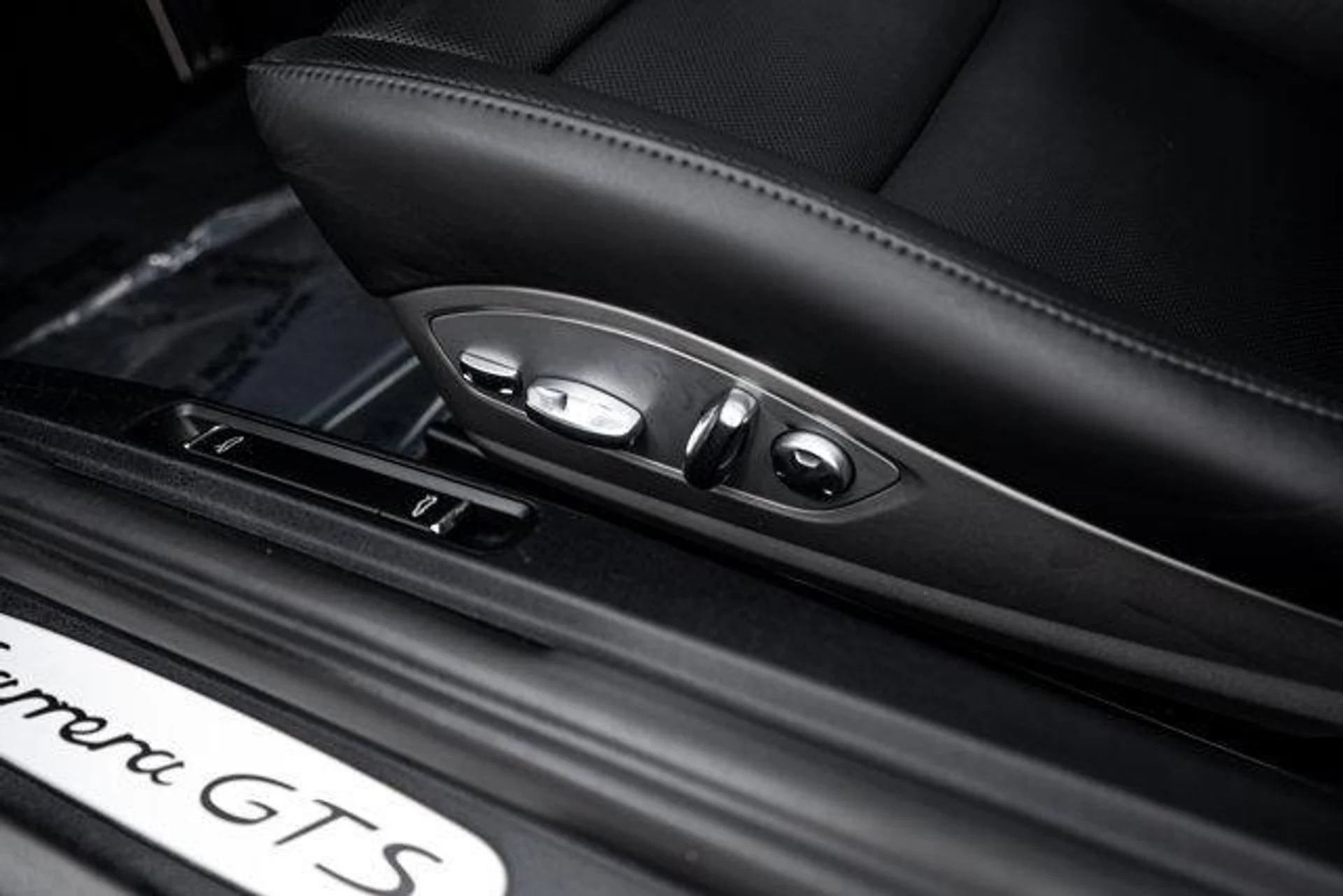 mph021_2307011810_c_V4_Orfy5_A5v_S6f_ZMLI_Lq_Vr_QRXHY_808a566e1c