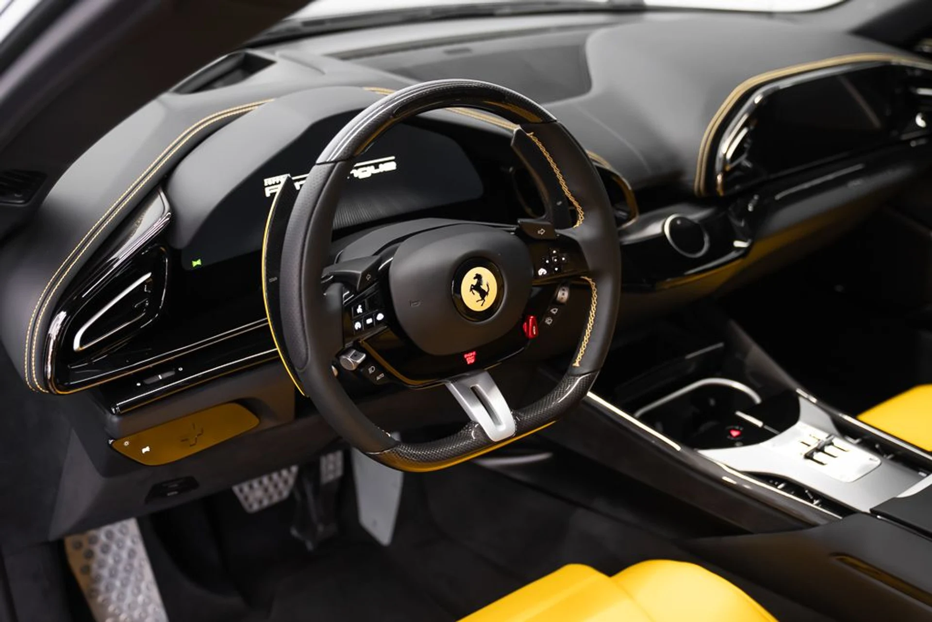 mph021_2311103910_ferrari_purosangue_2026_153a80a960