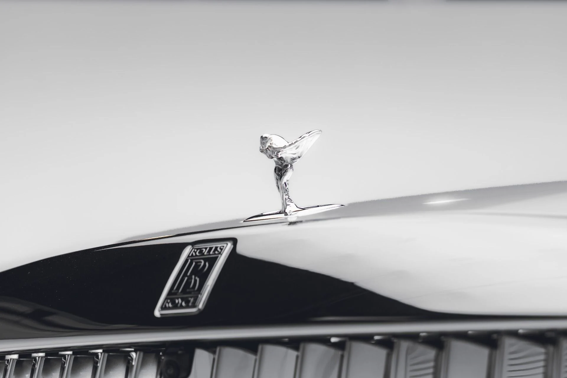 mph021_2311777458_Used_2024_Rolls_Royce_Spectre_1781309792_92f19d0845