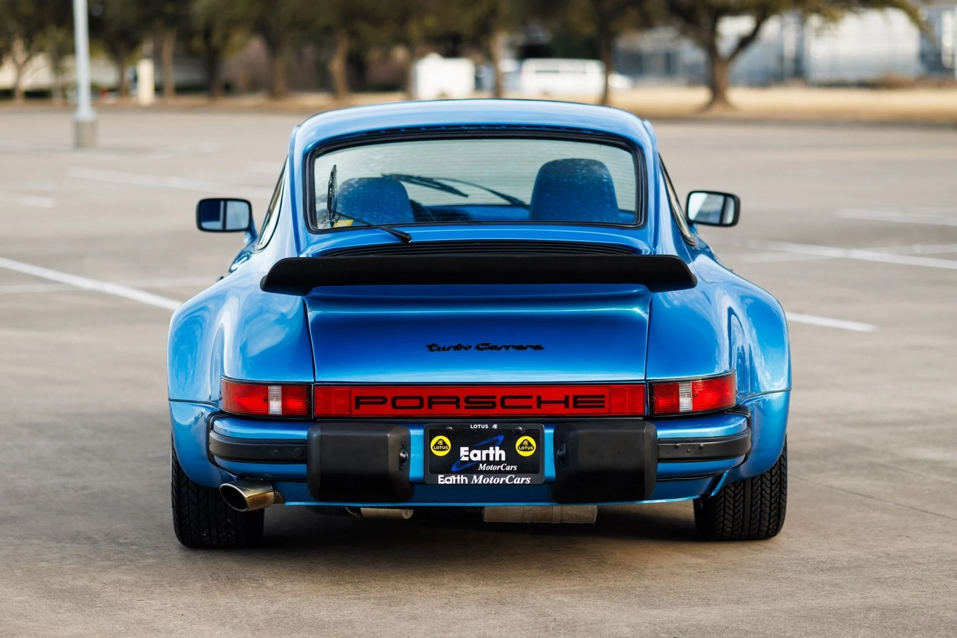 mph021_2321816_e000d761bdc1f3559b368b48de529916x_aaad945667