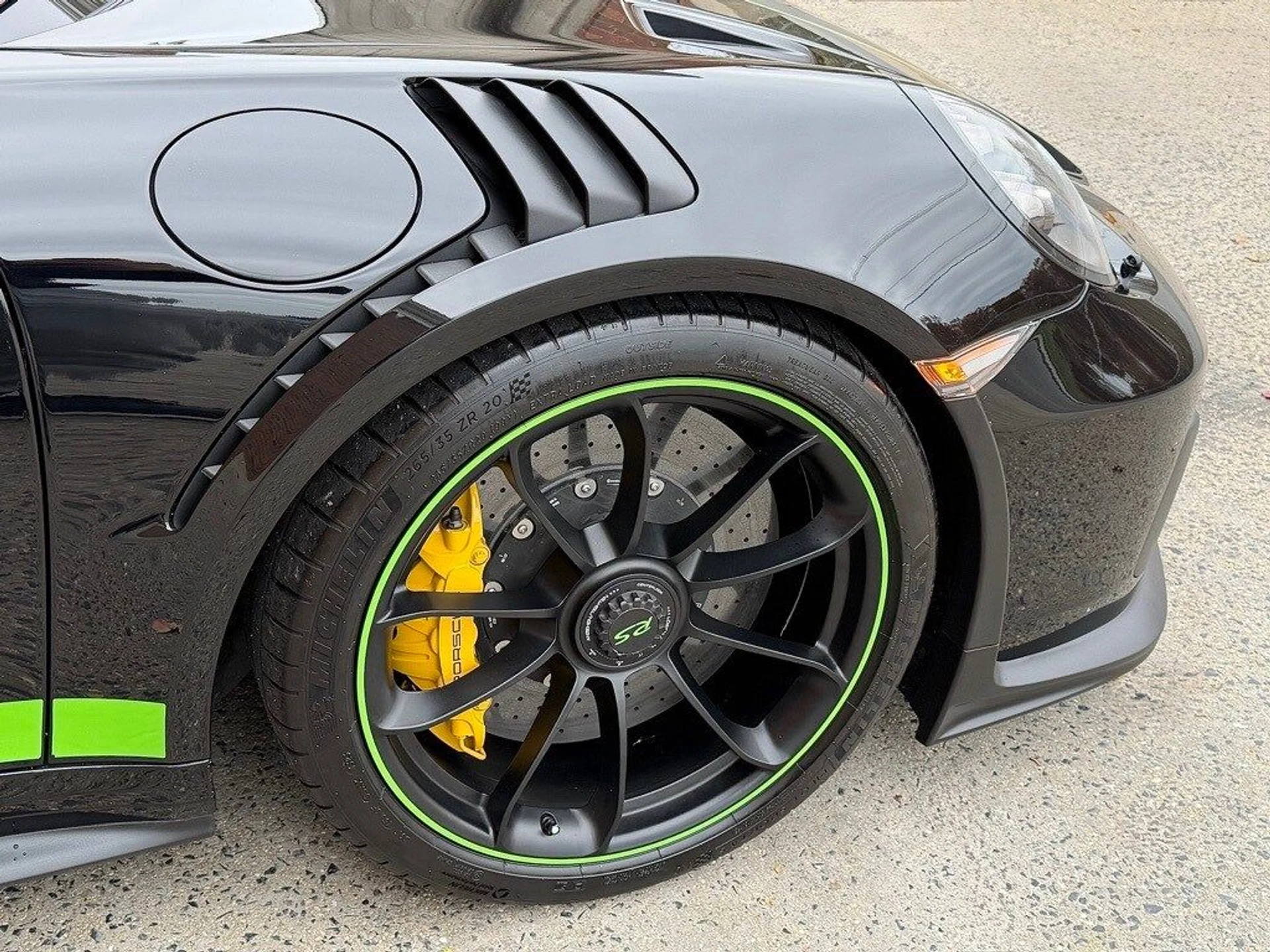 mph021_2325647614_bb020b4a67b946f4509ee1a2394843d5x_b785600add