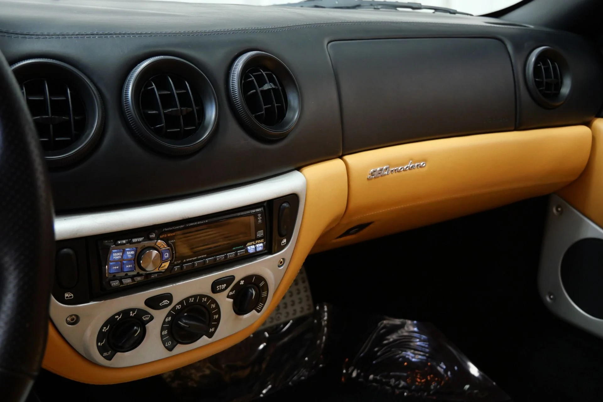 mph021_2331617388_Used_2000_Ferrari_360_Modena_1754595285_d6e1e07d82