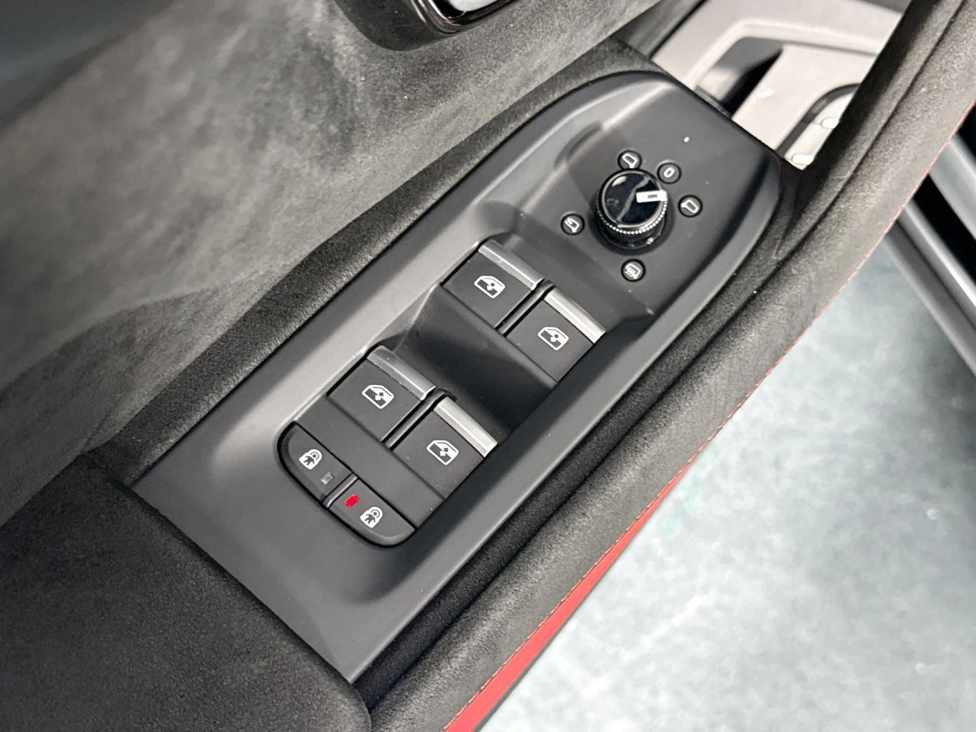 mph021_2331885263_Used_2023_Lamborghini_Urus_Performante_1783708227_6442d23414
