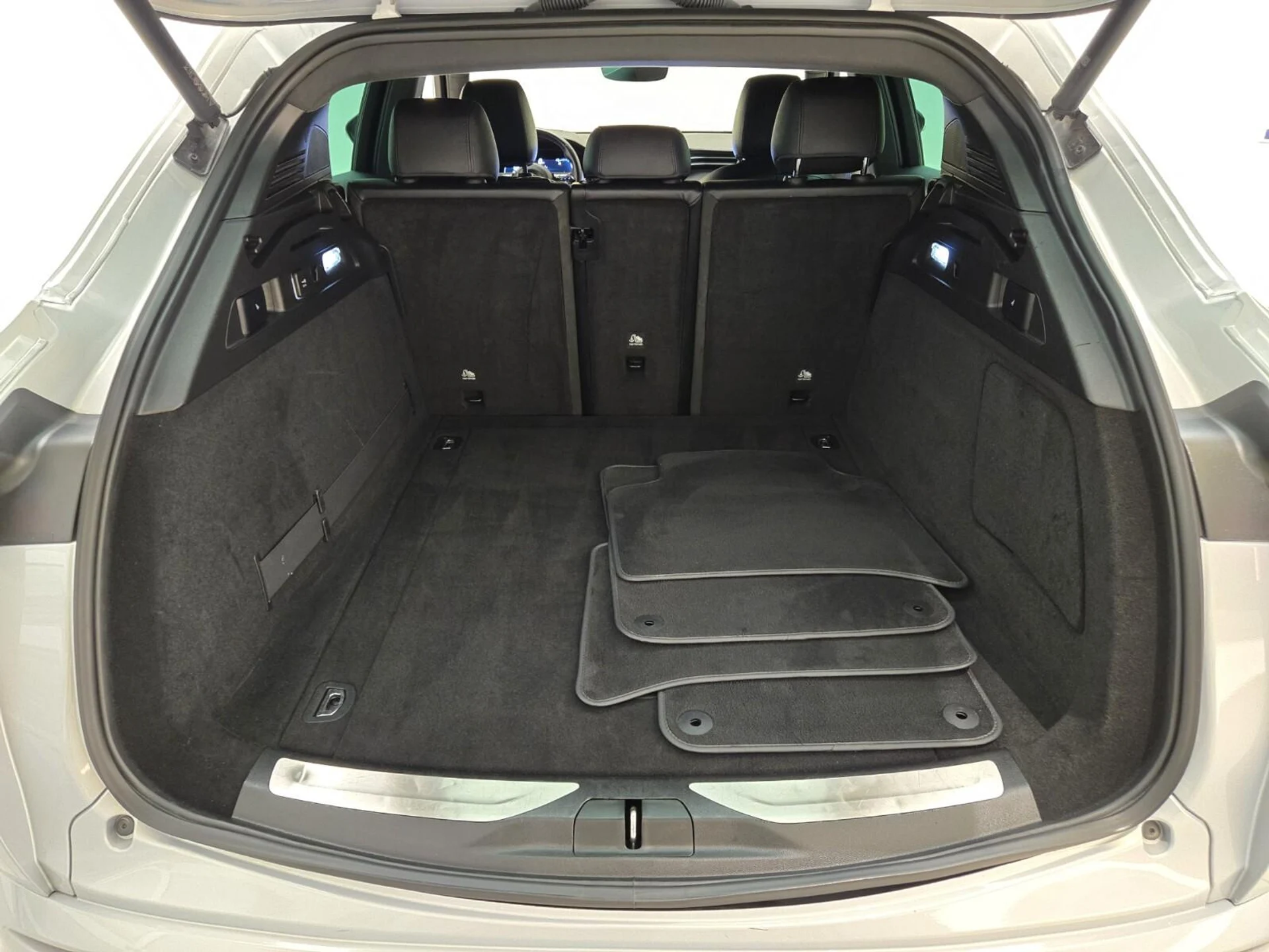 mph021_2348461867_Used_2024_Maserati_Grecale_GT_1765263742_fe9133fc92