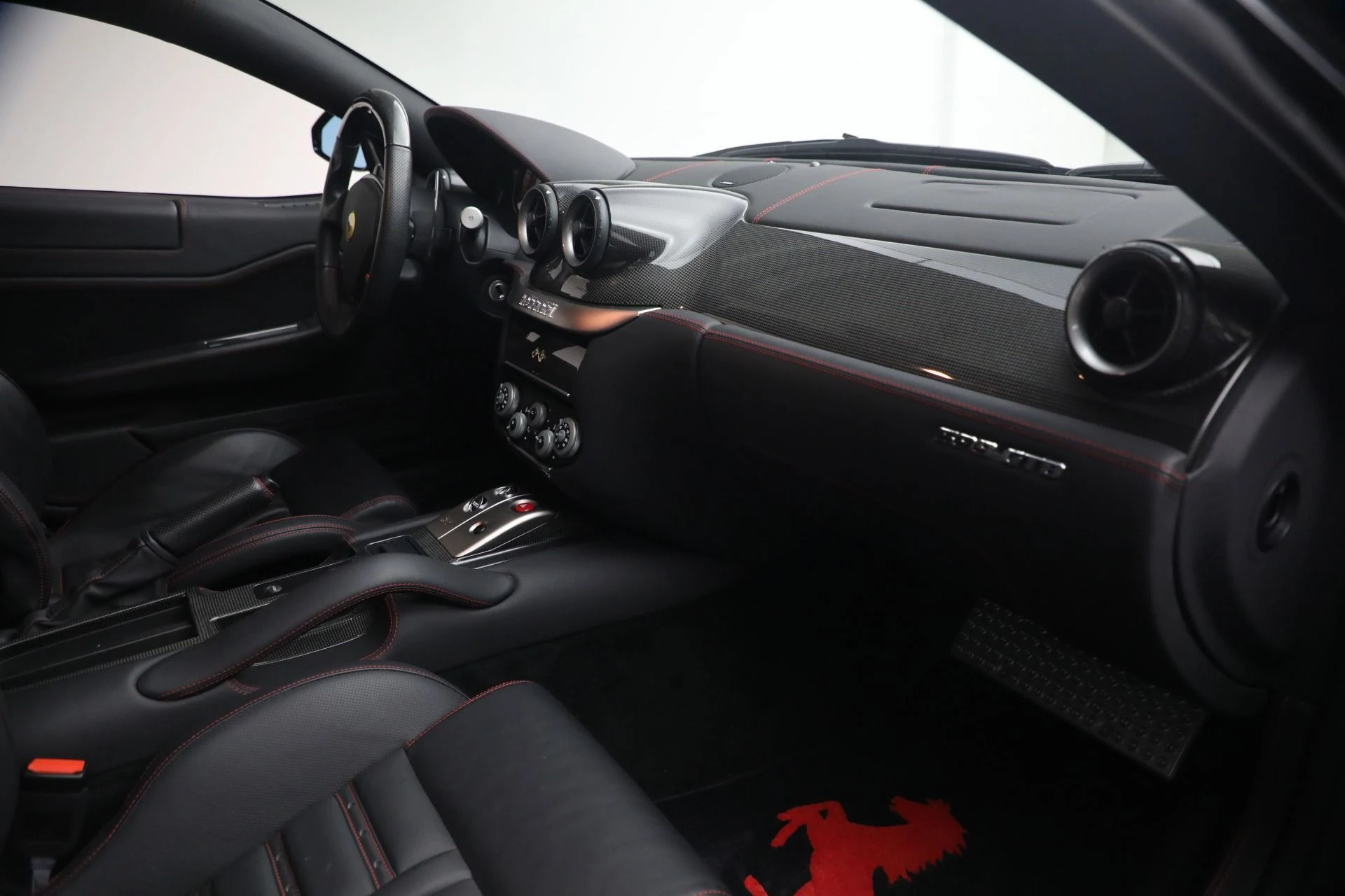 mph021_2350549094_Used_2009_Ferrari_599_GTB_Fiorano_1775507476_8de06c5015