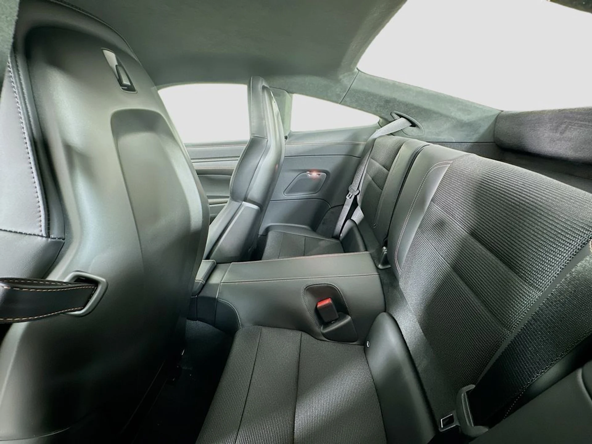 mph021_2351623913_4e30c84b0a7a9e48306e518053d16d28x_18fa136887