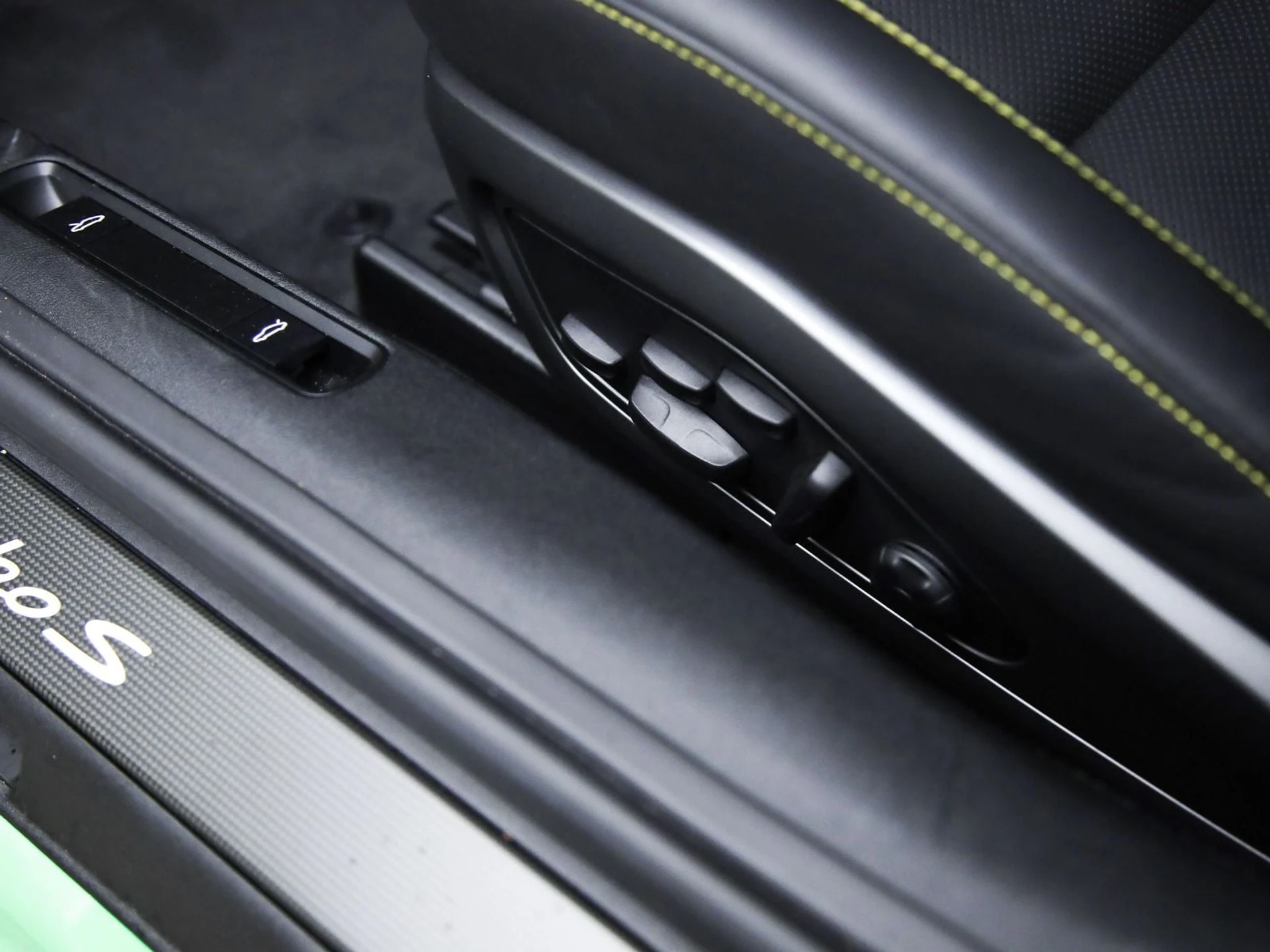 mph021_2355204895_22_b817cf5c9f