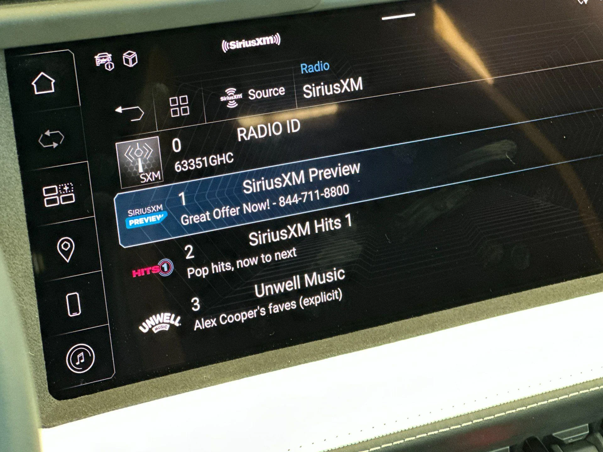 mph021_2357030864_New_2025_Lamborghini_Urus_SE_1777105883_331d8fc0b3