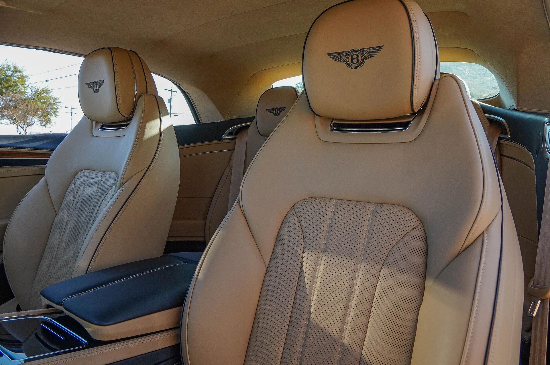mph021_2362753920_Hi_Tech_Luxury_Imports_LLC_SCBDP_4_ZG_6_TC_025074_image_21_d96c998f9e
