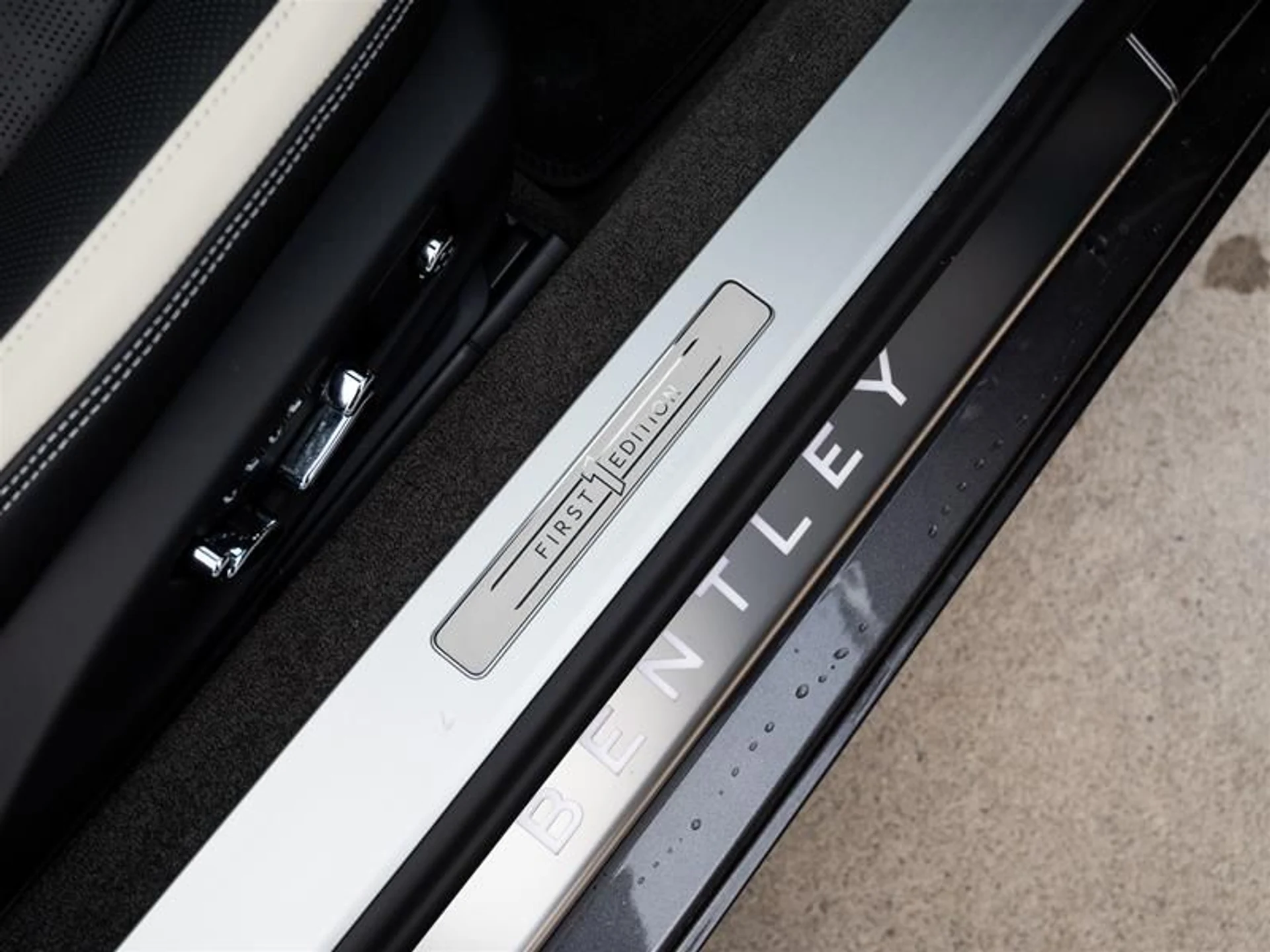 mph021_2364700107_4kjljypw_ae0c2f1138