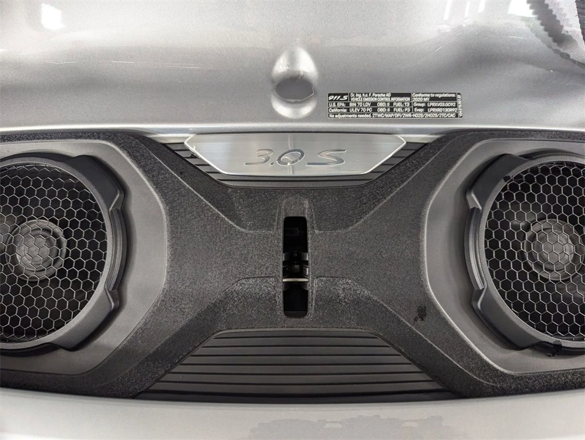 mph021_236478506_4f5468d7ad2d097a8161e23465104110x_8933076783