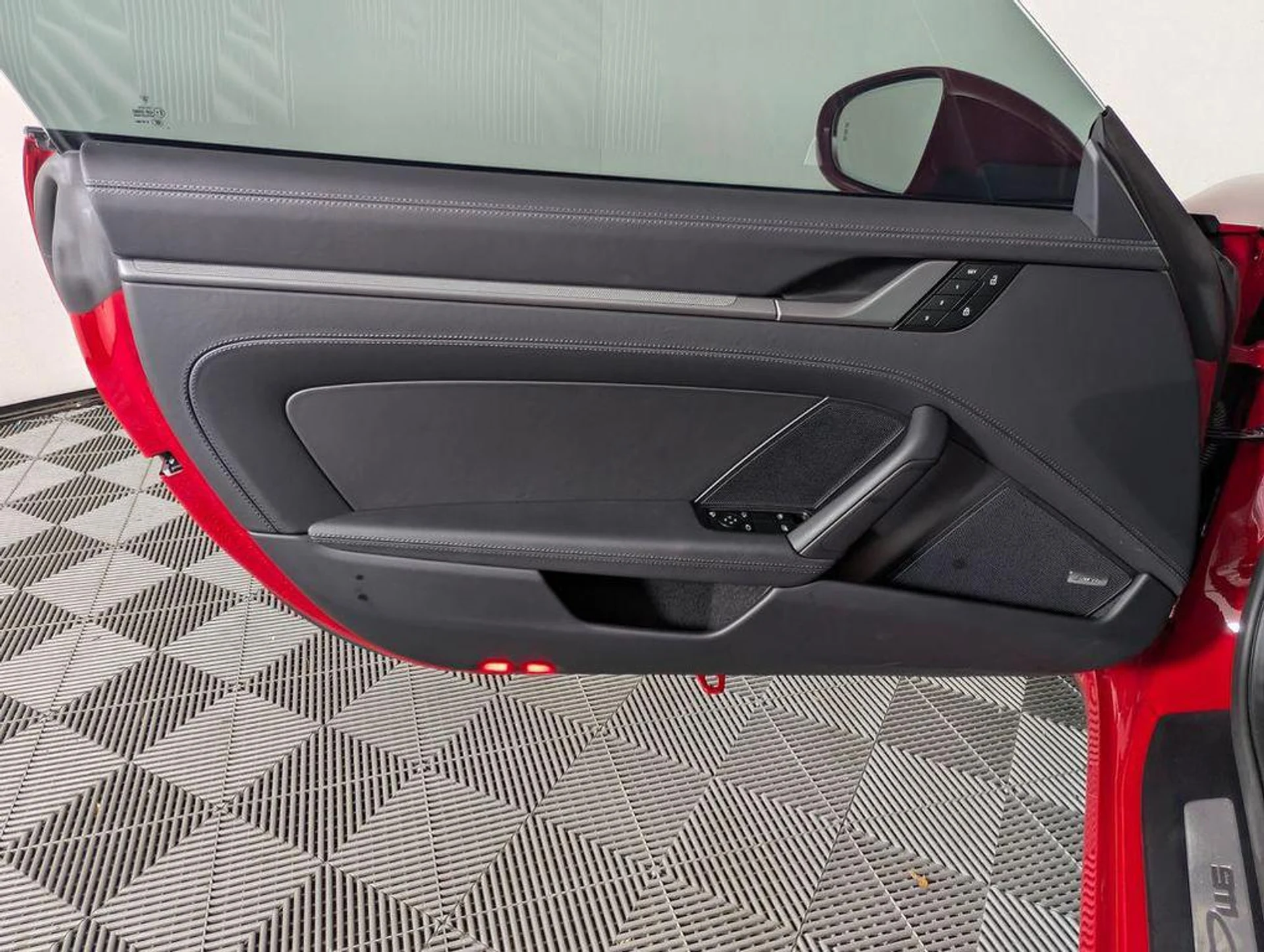 mph021_2365556122_Tyswn76v09_O_Vl_YK_Jair_O_Go_RR_Zt_A_7d564a9e2a