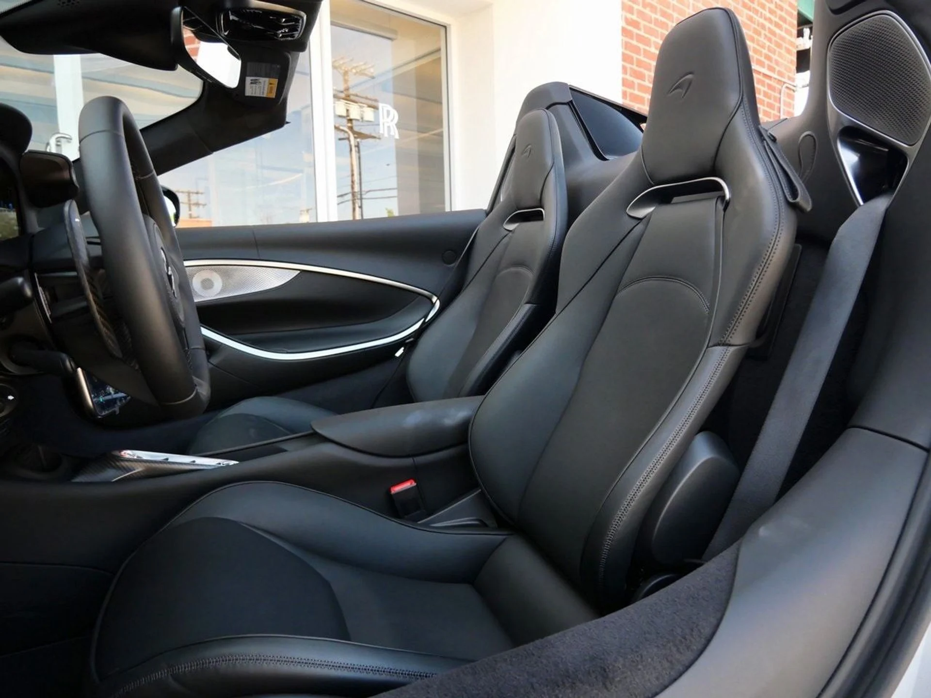 mph021_2367576628_0427606f8ddcf6d7210d59f3bf16c287x_46d1221a59