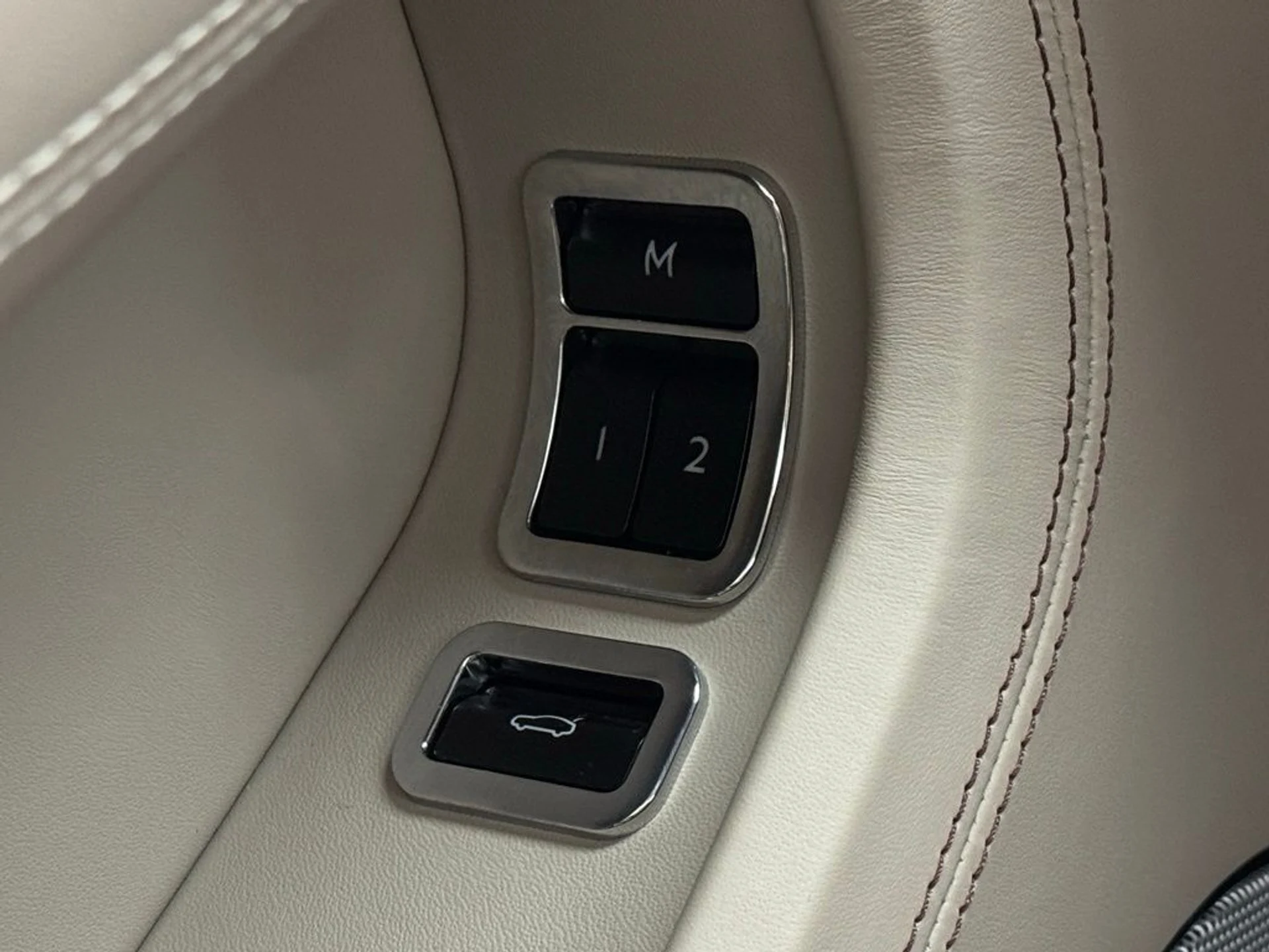 mph021_2370789158_rwt8y58dgilduv1pdd7ikn18tm12_abbc46fcea