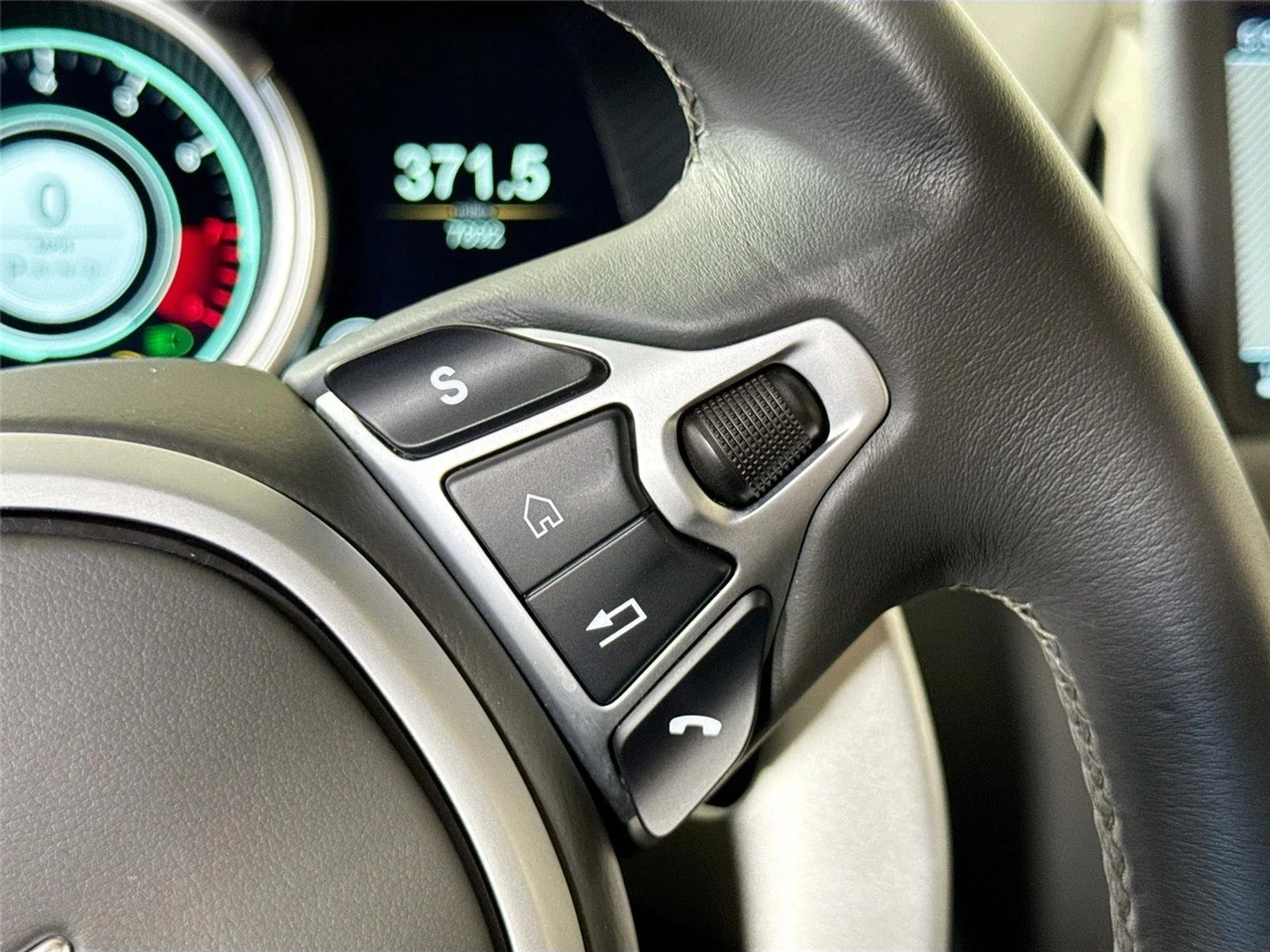 mph021_2371668086_8598bc829bffed38f490666d67839523_a9750af0f9