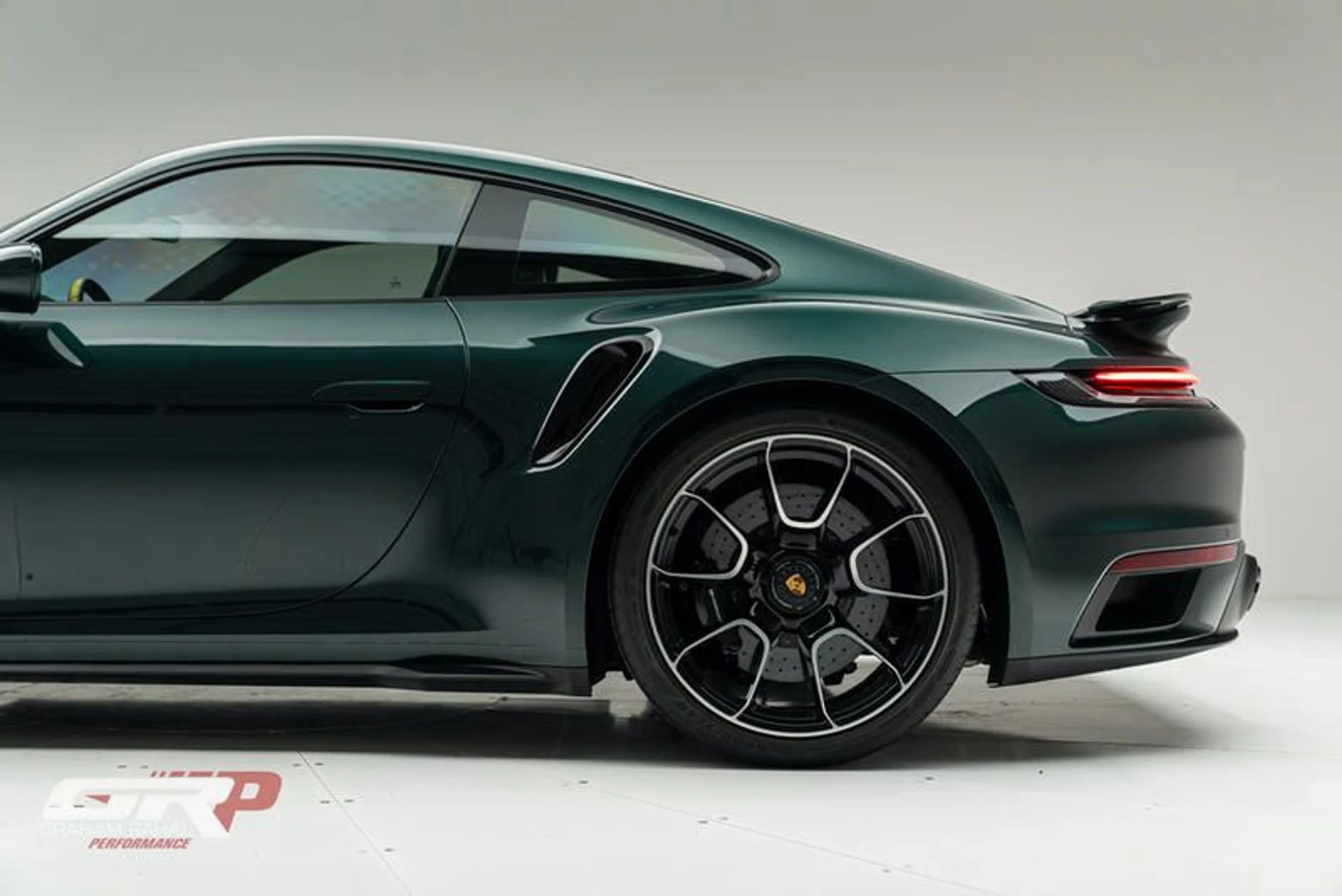 mph021_2375558544_E5_FBBD_10_7_C9_F_497_F_ABDD_2_FAC_2_BCD_5_A1_D_7fa0a280f7