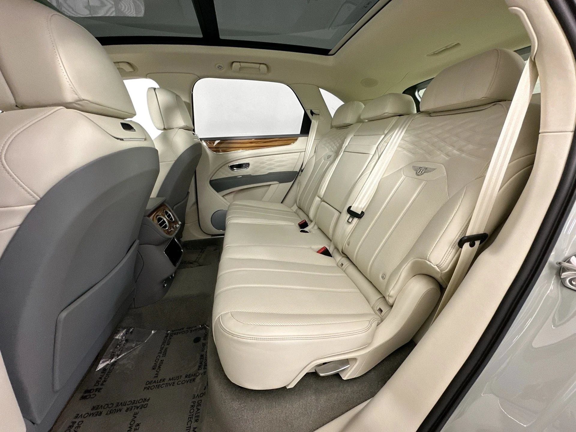 mph021_2376081556_22_b45f0c4c4f