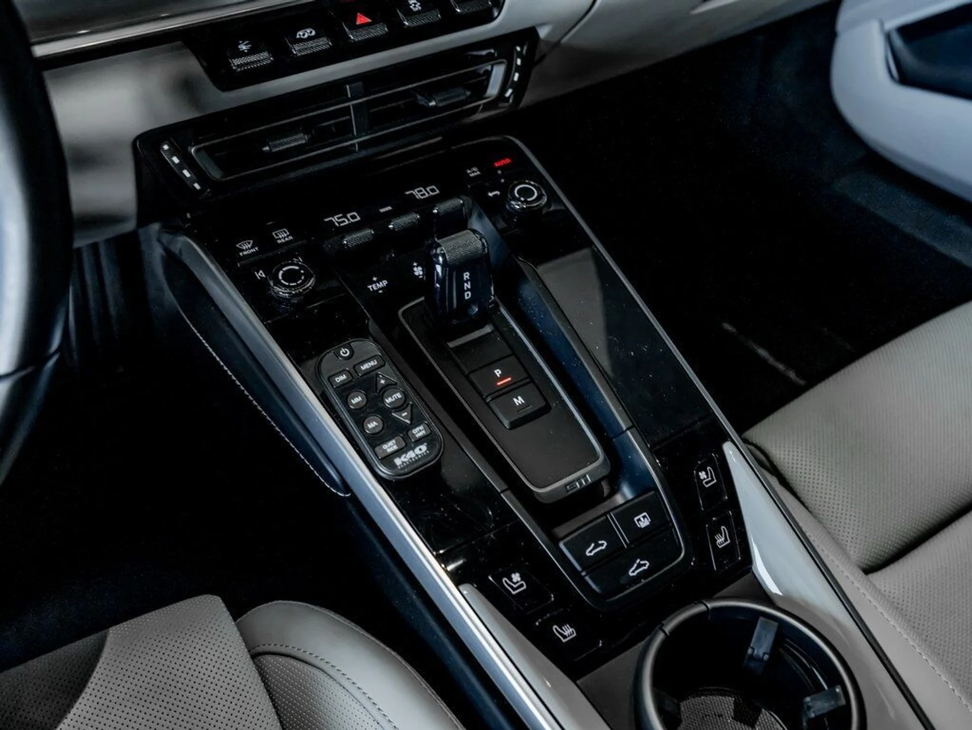 mph021_2380210024_1a5473c419d9fc092052991f82e98c58_f502bdf1fb