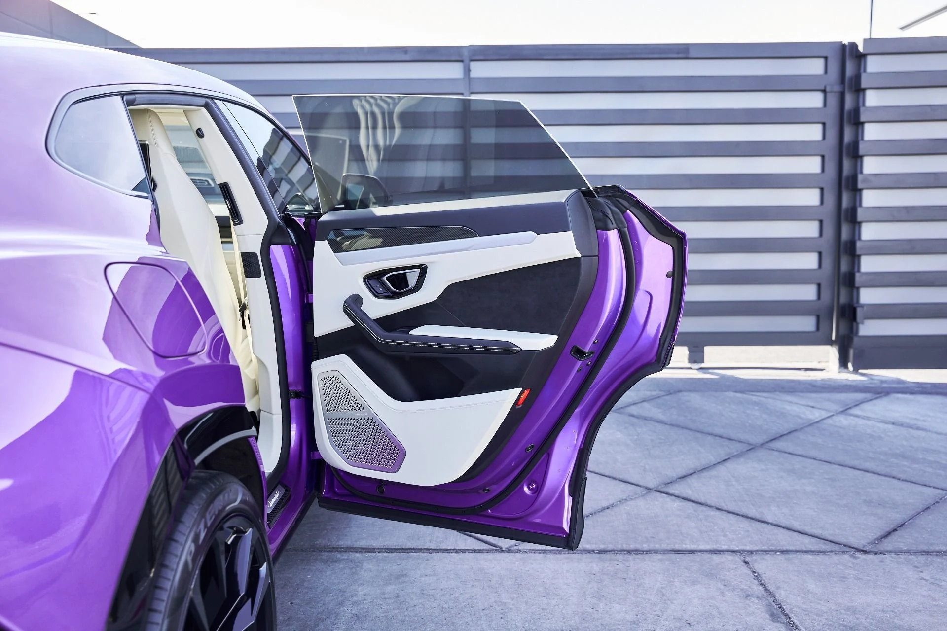 mph021_2380851892_Used_2021_Lamborghini_Urus_1772650633_73c4ca25e1