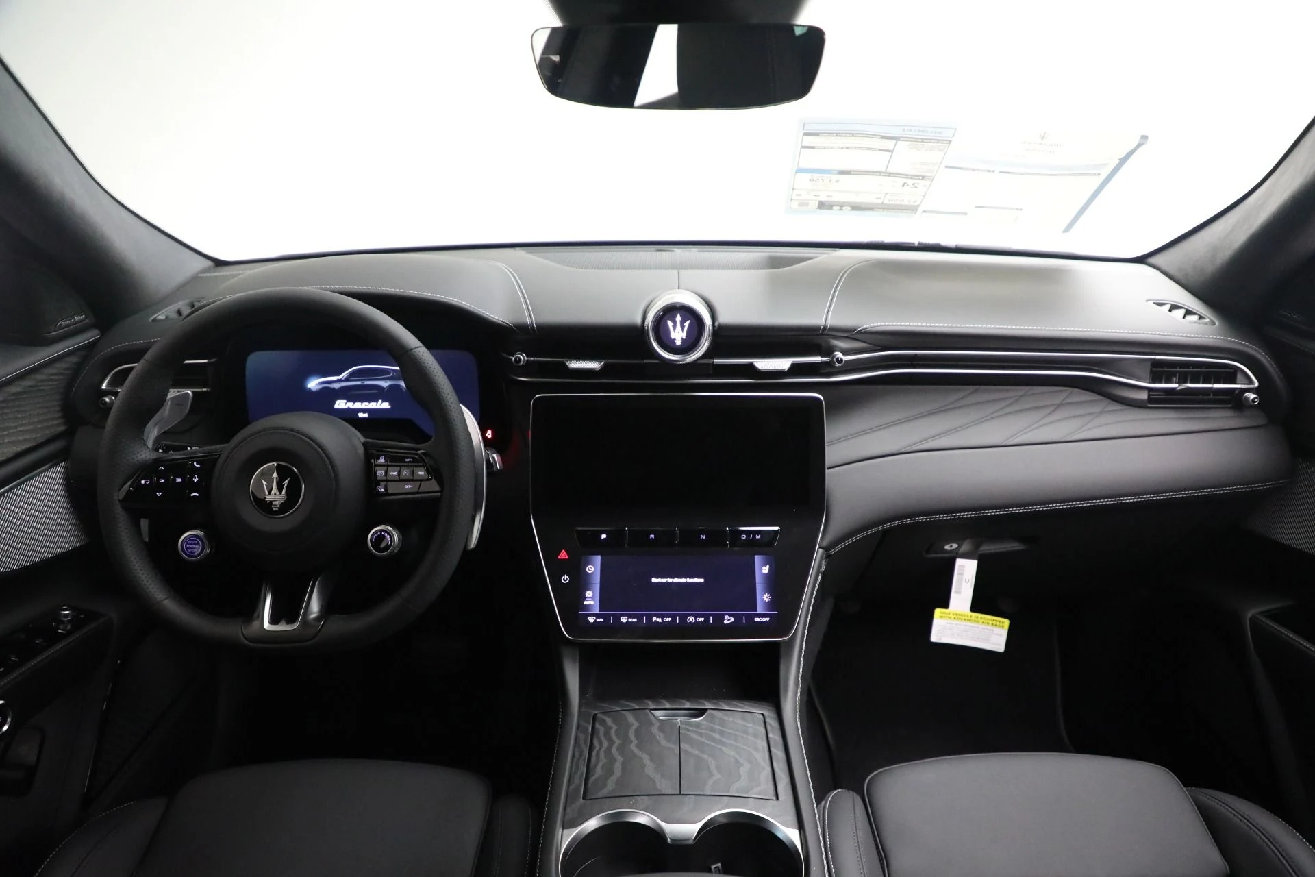 mph021_2383777651_New_2025_Maserati_Grecale_f2ee99d496