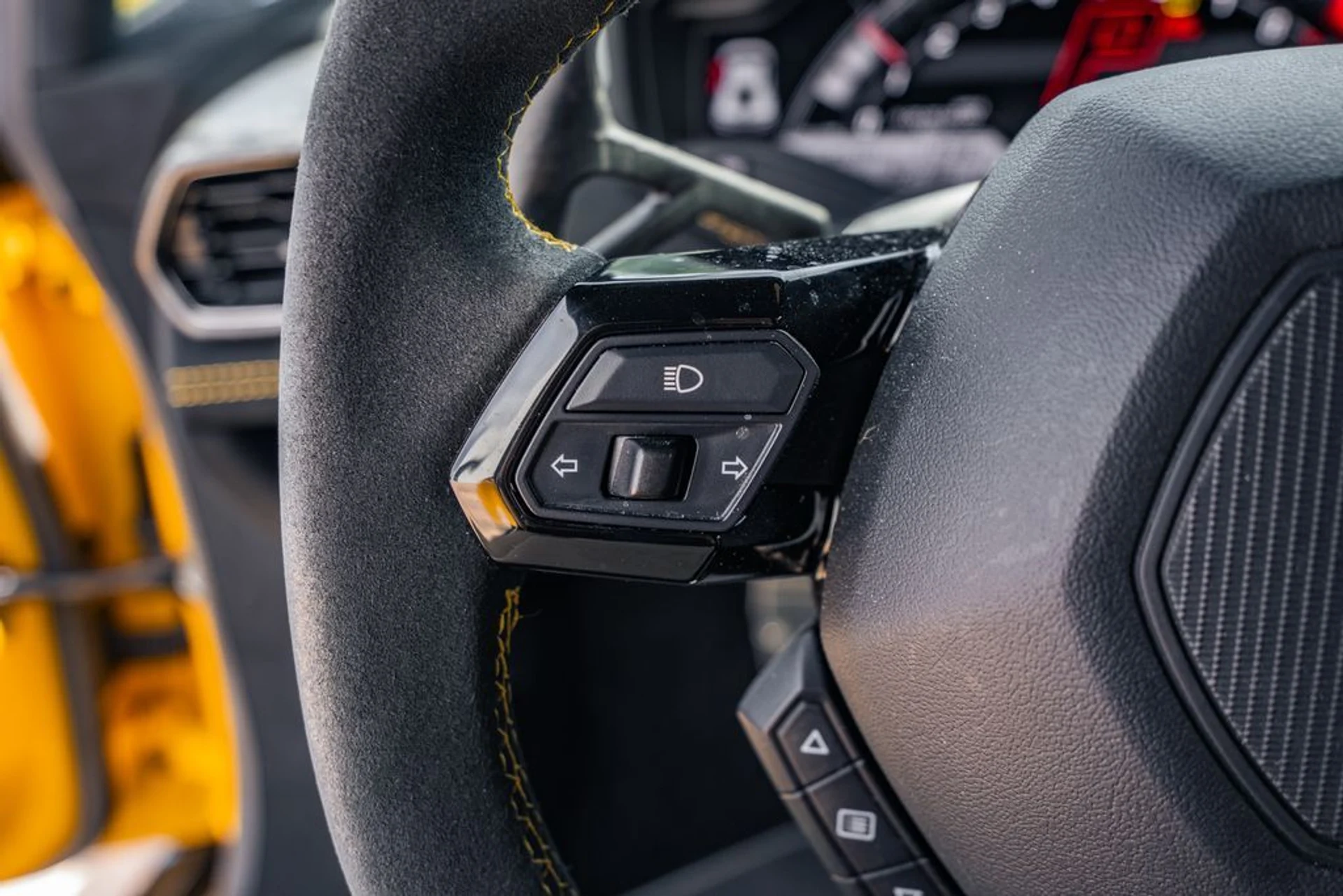 mph021_2384552754_d73b21d11b4e640d1f574e0dff434819x_859c154e39