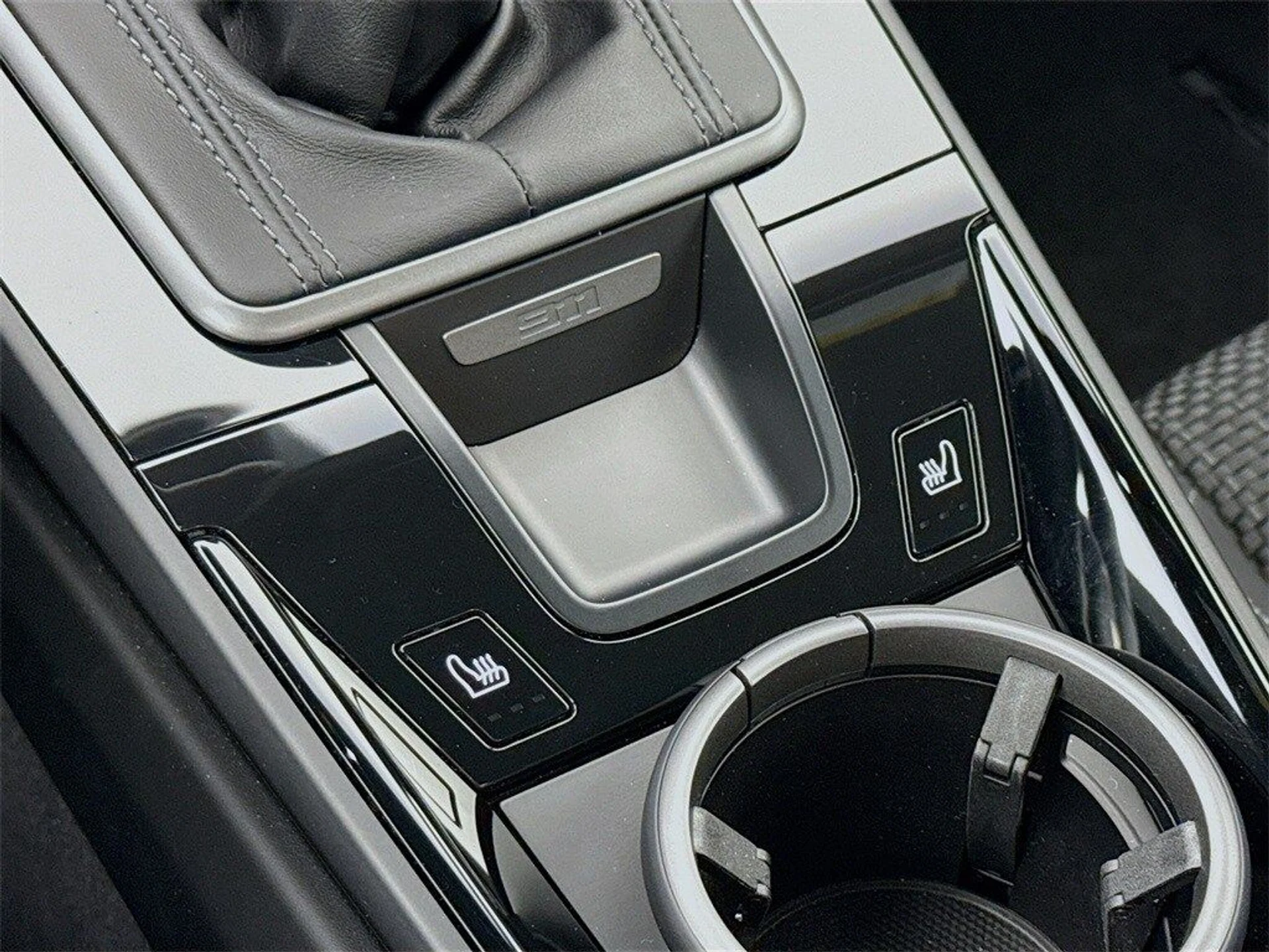 mph021_2386933275_a038197caf598821b6d00f127464f070x_002b633361