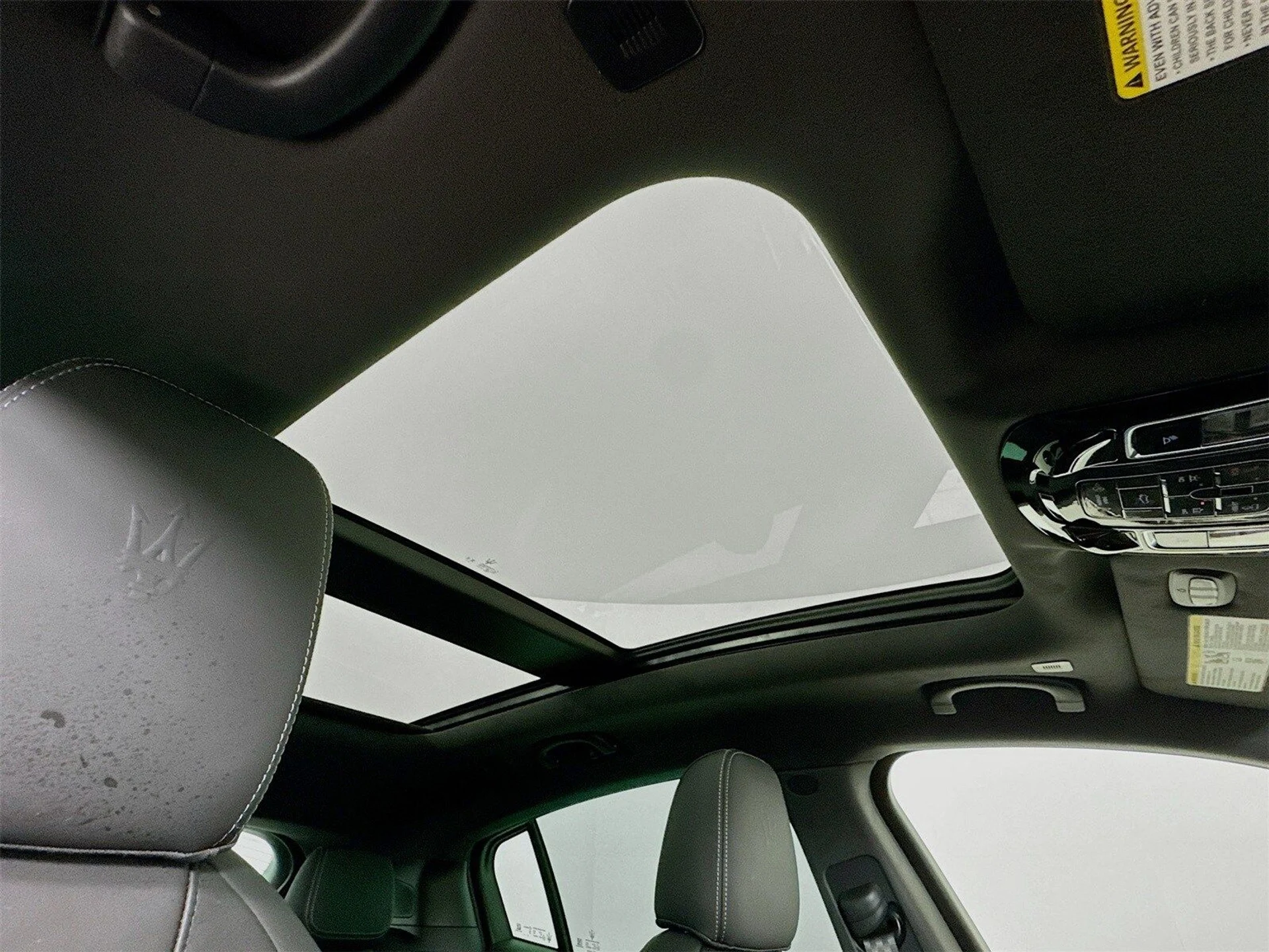 mph021_2387646215_a27ab8579ccc0f9e21d75e7253e314ccx_4e5a8edb59