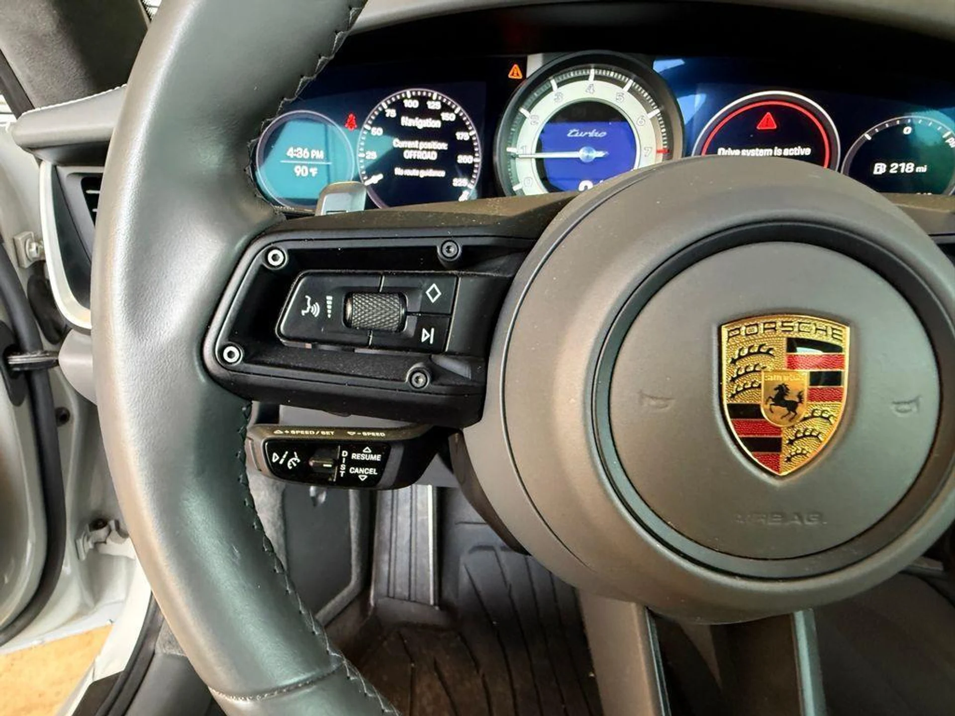 mph021_238809441_zmx_QHY_Kun0u_K48d_RS_Tb_Hgsx_BW_M_eaaf07a2b9