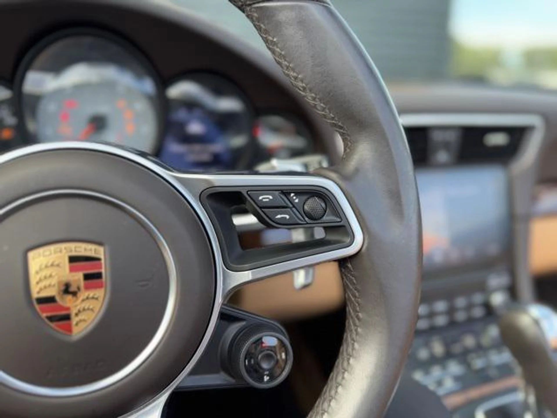 mph021_2398059193_H5_GI_5s_Cz_C7_VCC_3pxt_Nz5_HX_Ais_M_e17fdbb198