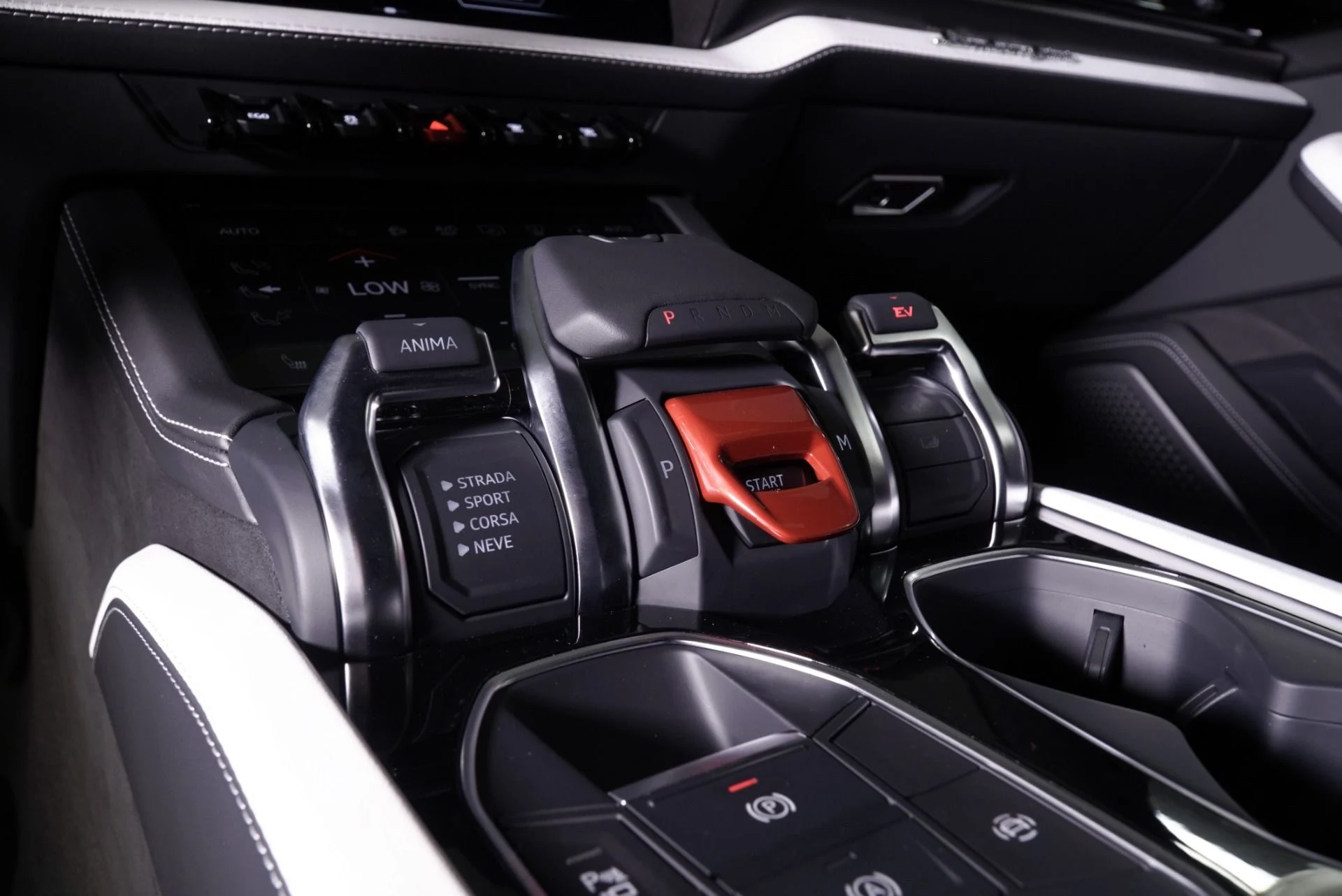 mph021_2406744019_New_2025_Lamborghini_Urus_SE_1760546731_f7aed77185