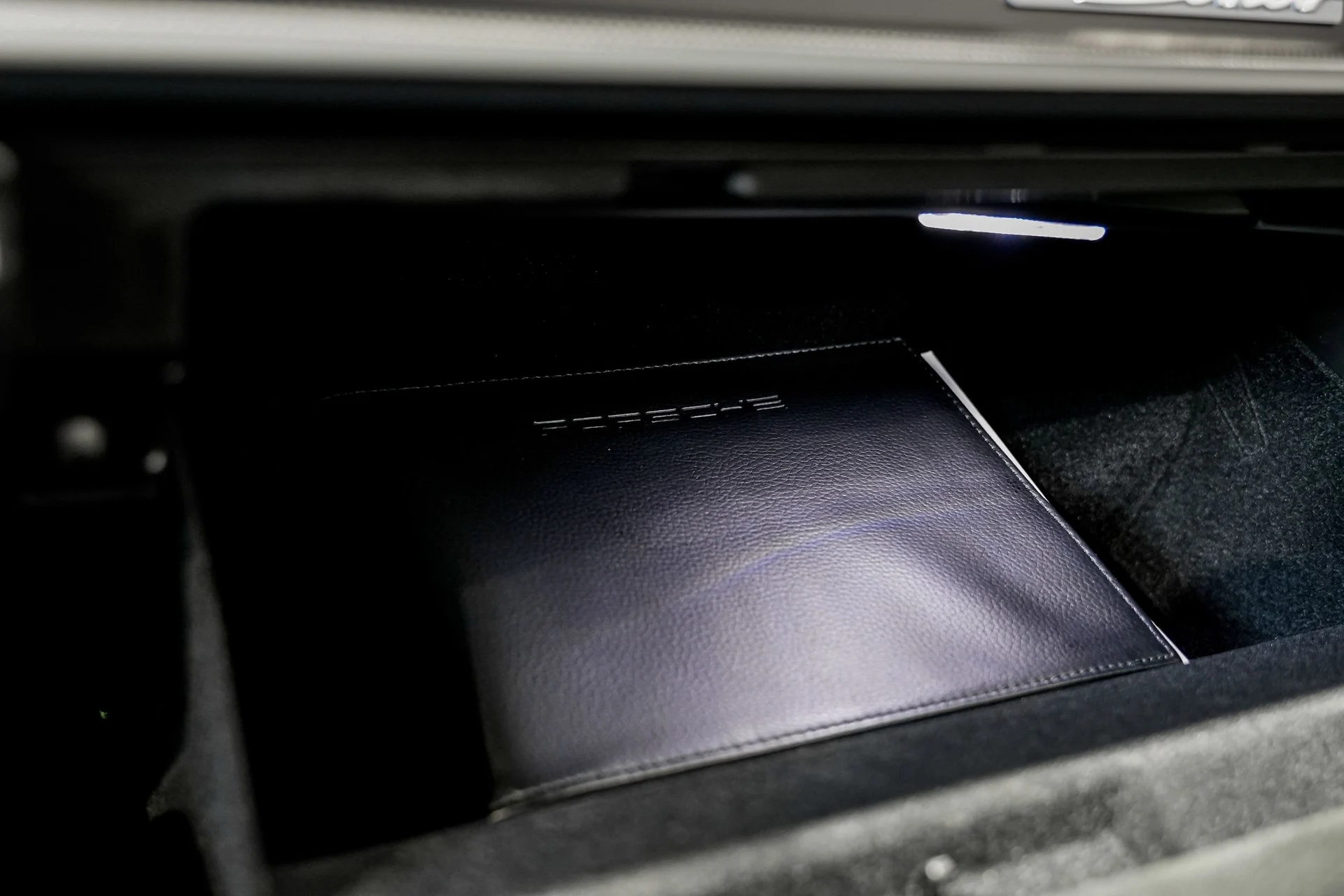 mph021_2410925912_e712c670cc66e7147fec129a7b93c952x_4b816b20df